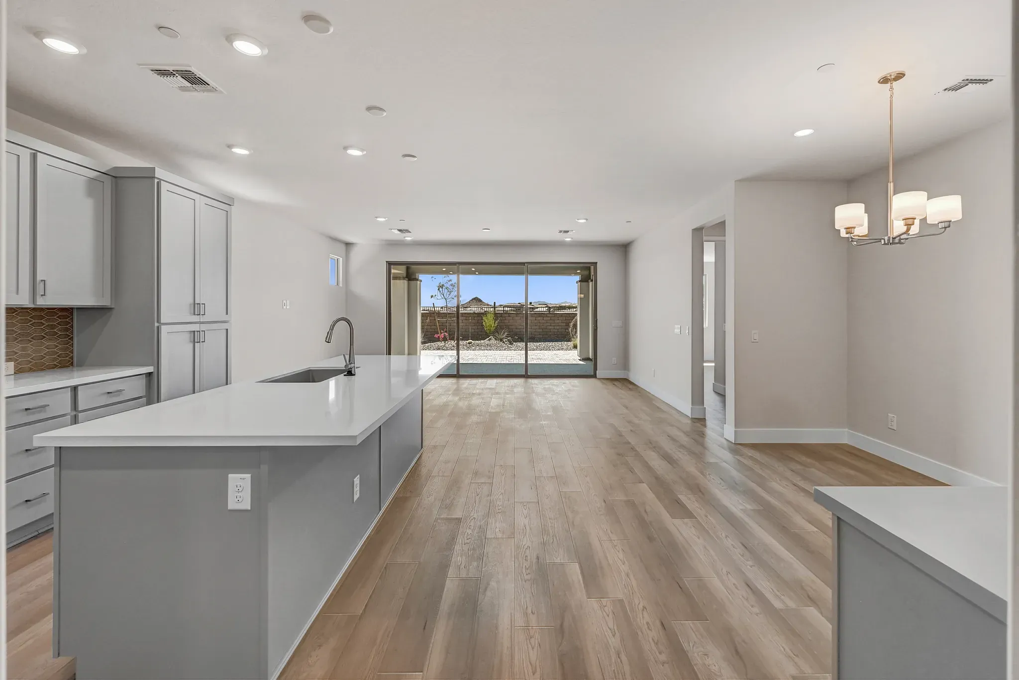 Ridgecrest Flourish HS 91 Kitchen