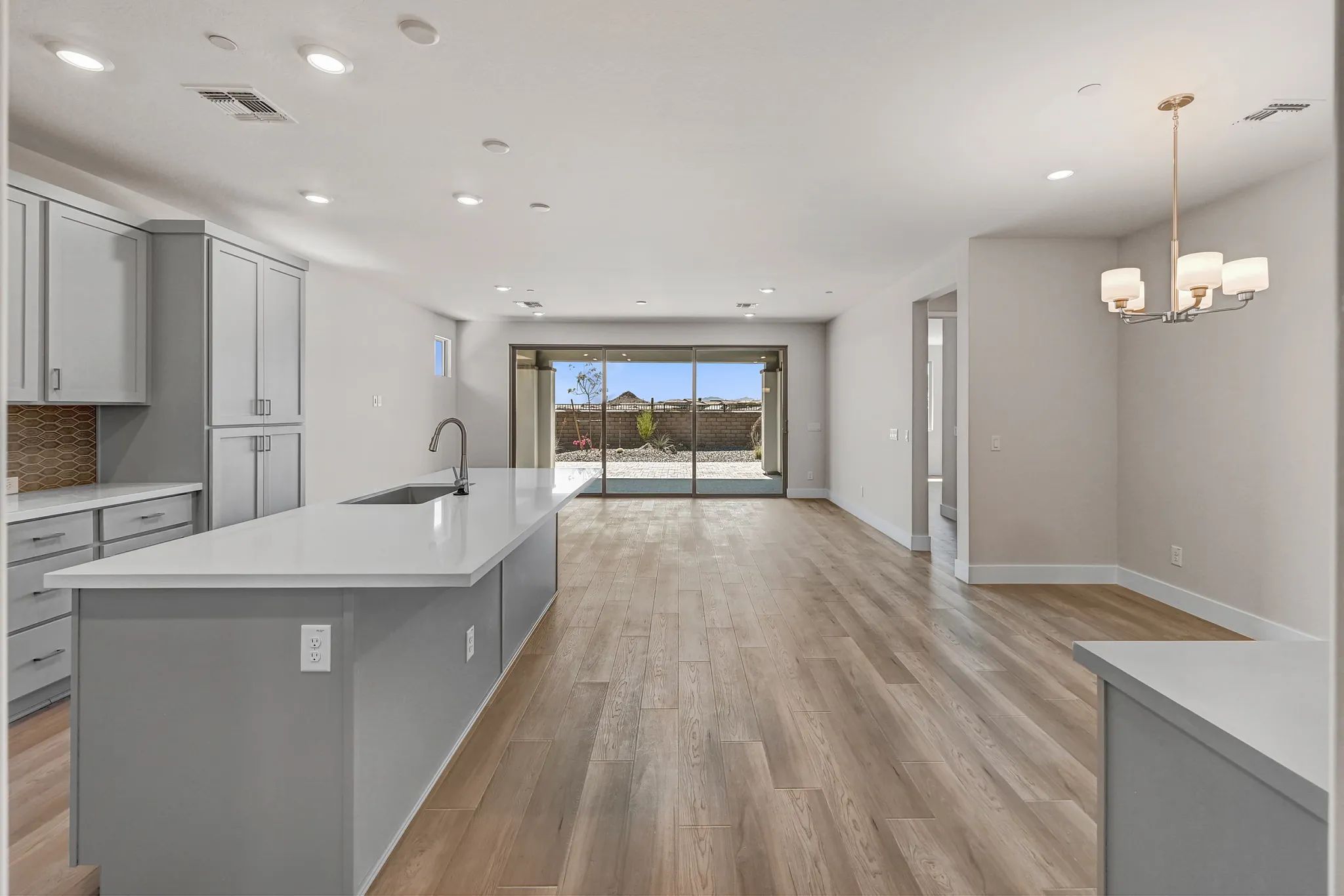 Ridgecrest Flourish HS 91 Kitchen