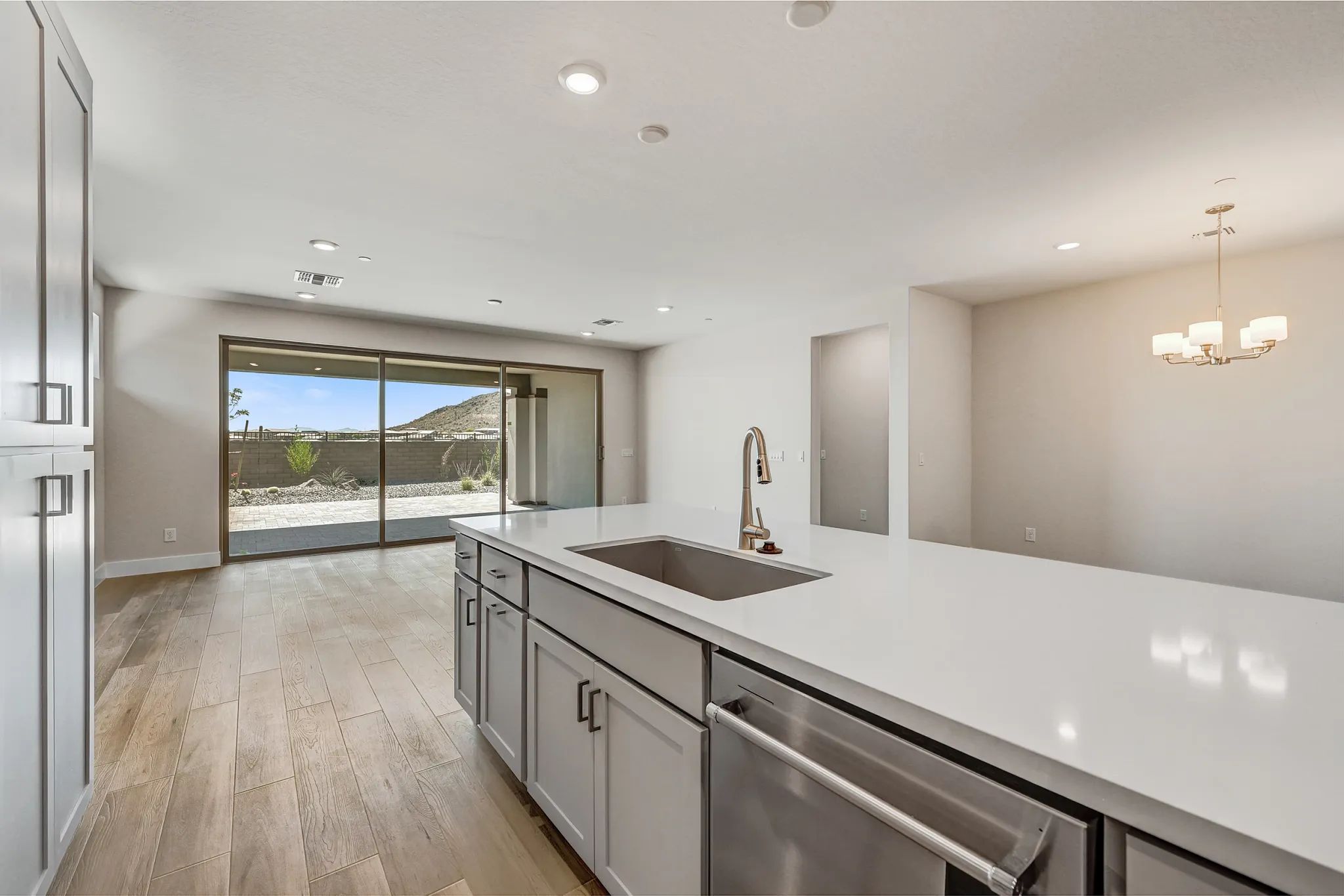 Ridgecrest Flourish HS 91 Kitchen
