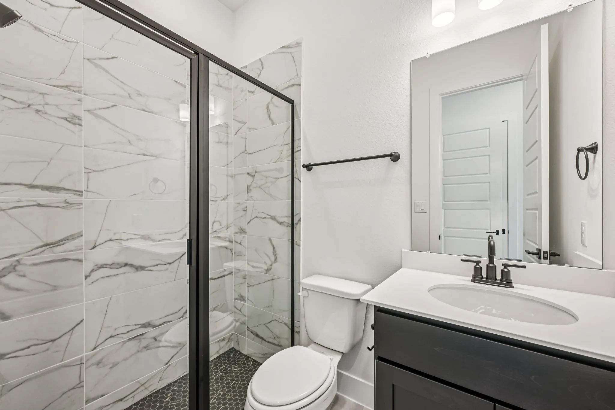 Plan 5072 Bath 2