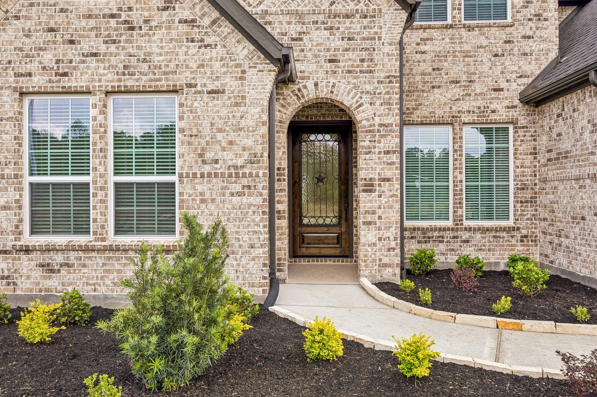 Plan 5072 Porch