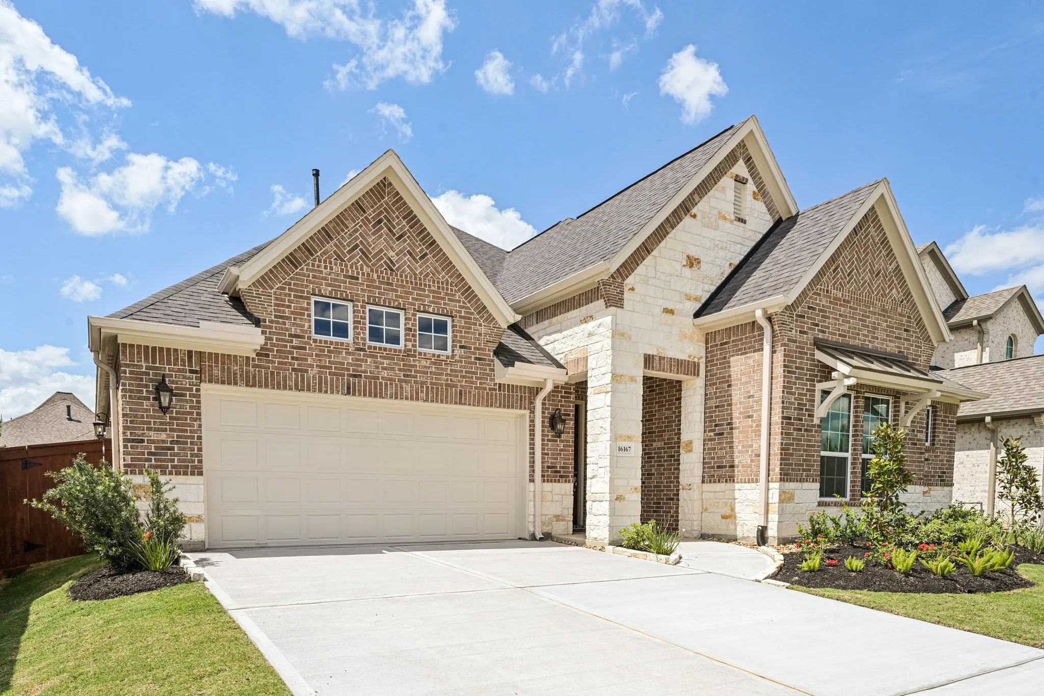 Homesite 5208 Exterior