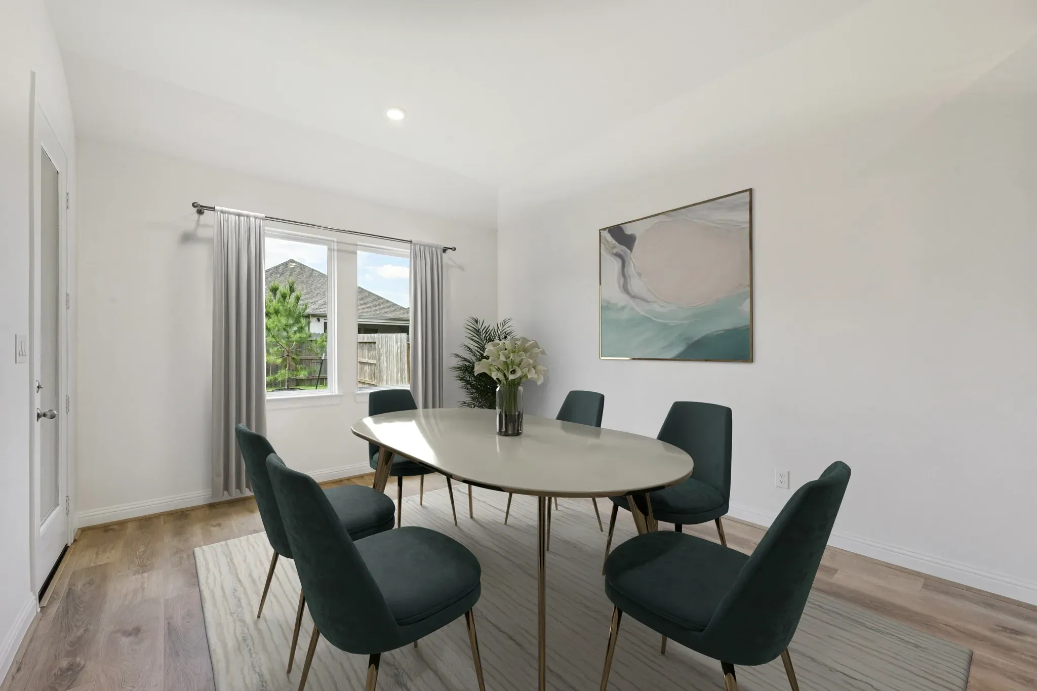Homesite 5208 Dining - Staged