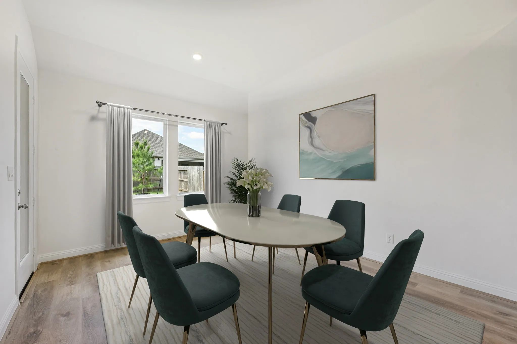 Homesite 5208 Dining - Staged