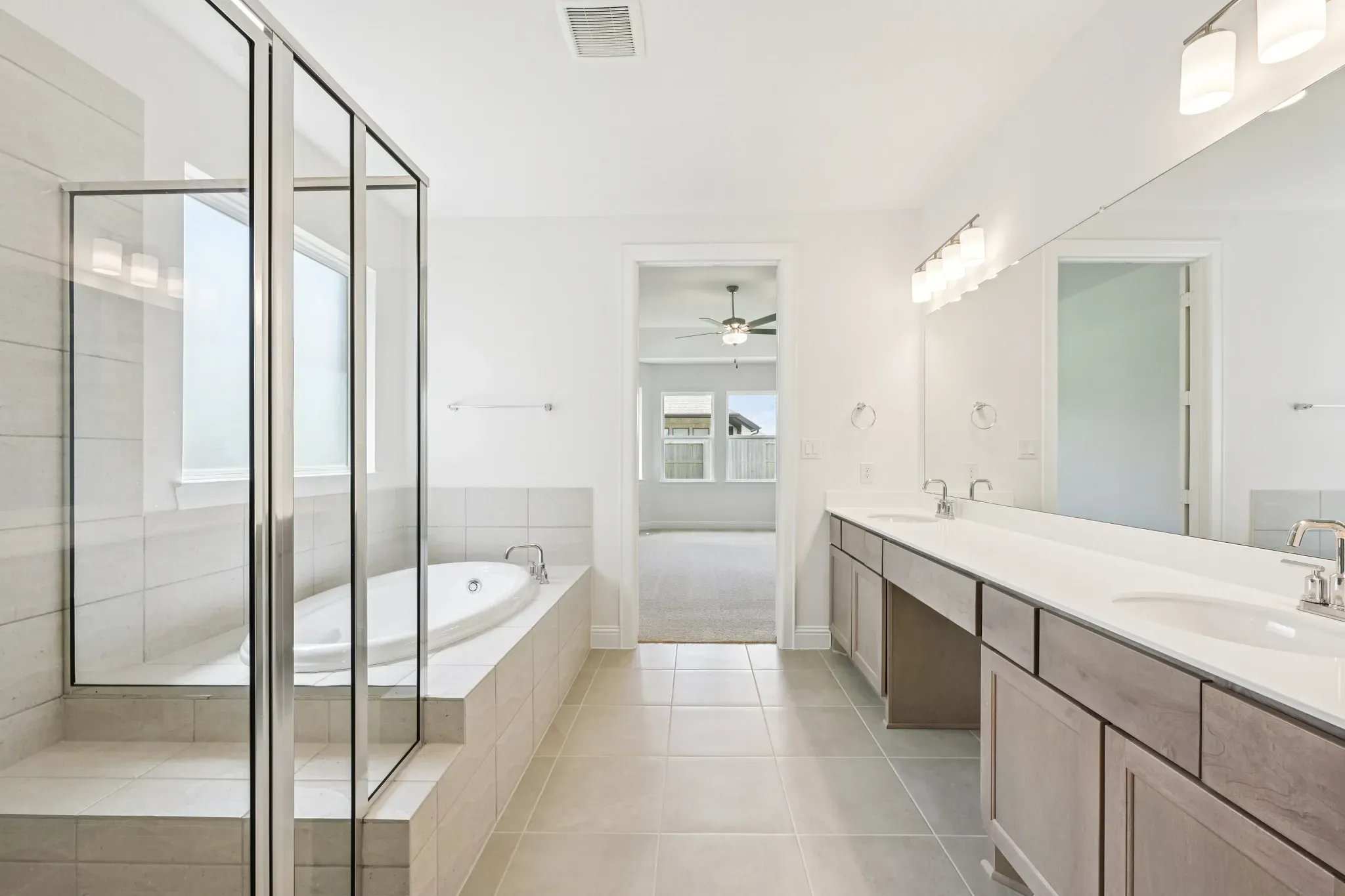 Homesite 5208 Primary Bath