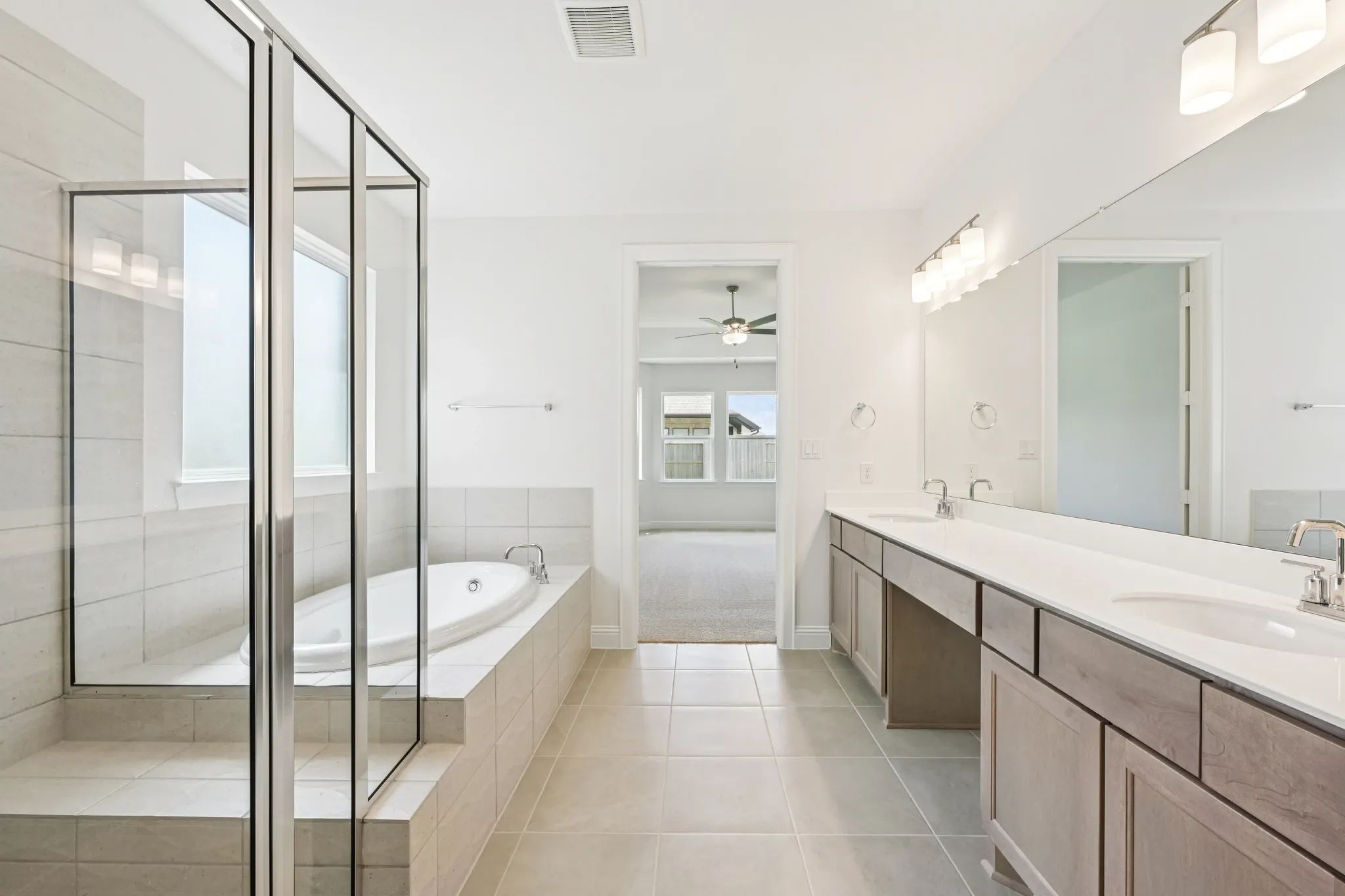 Homesite 5208 Primary Bath
