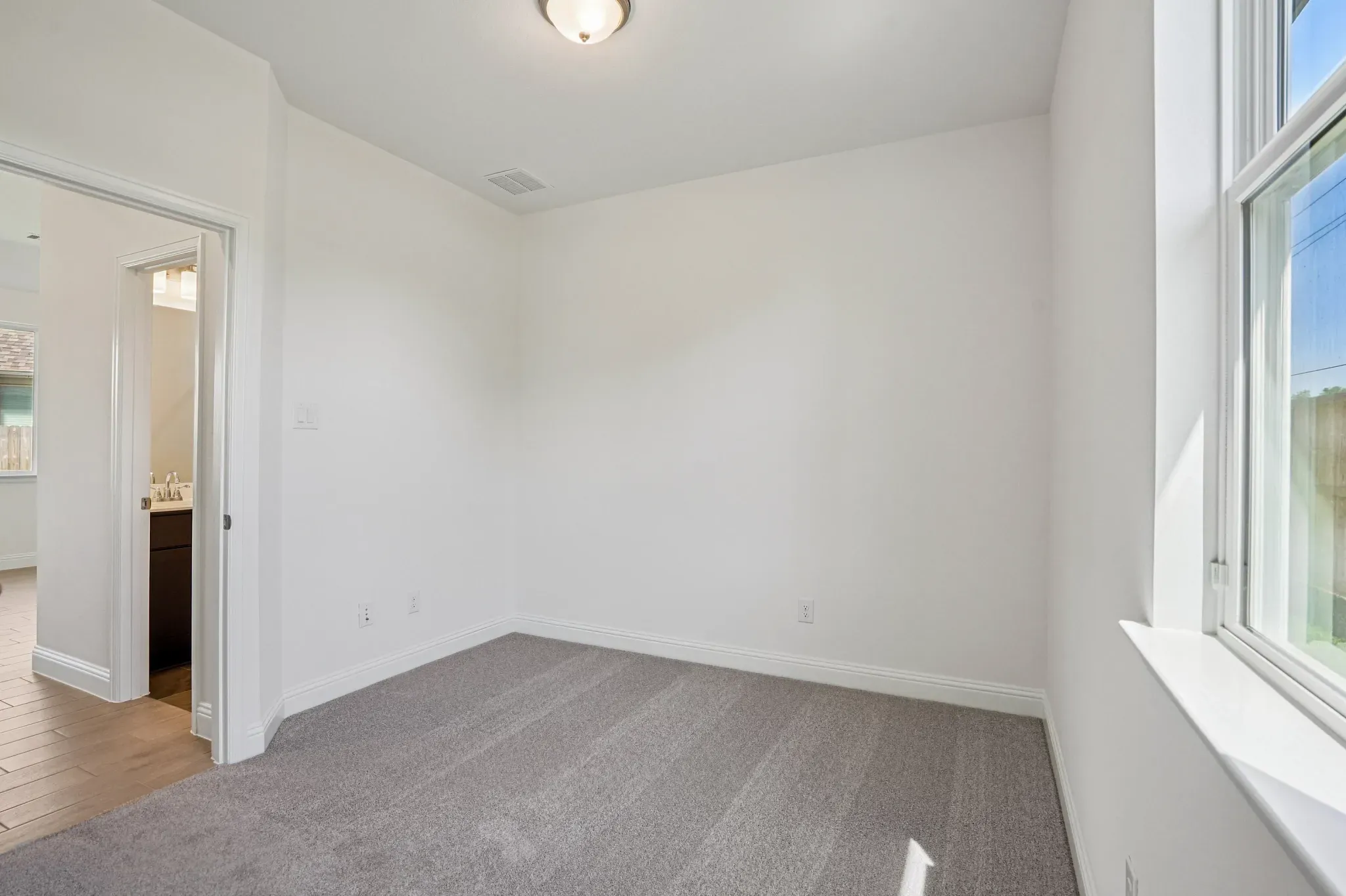 Homesite 2207 Bed 2