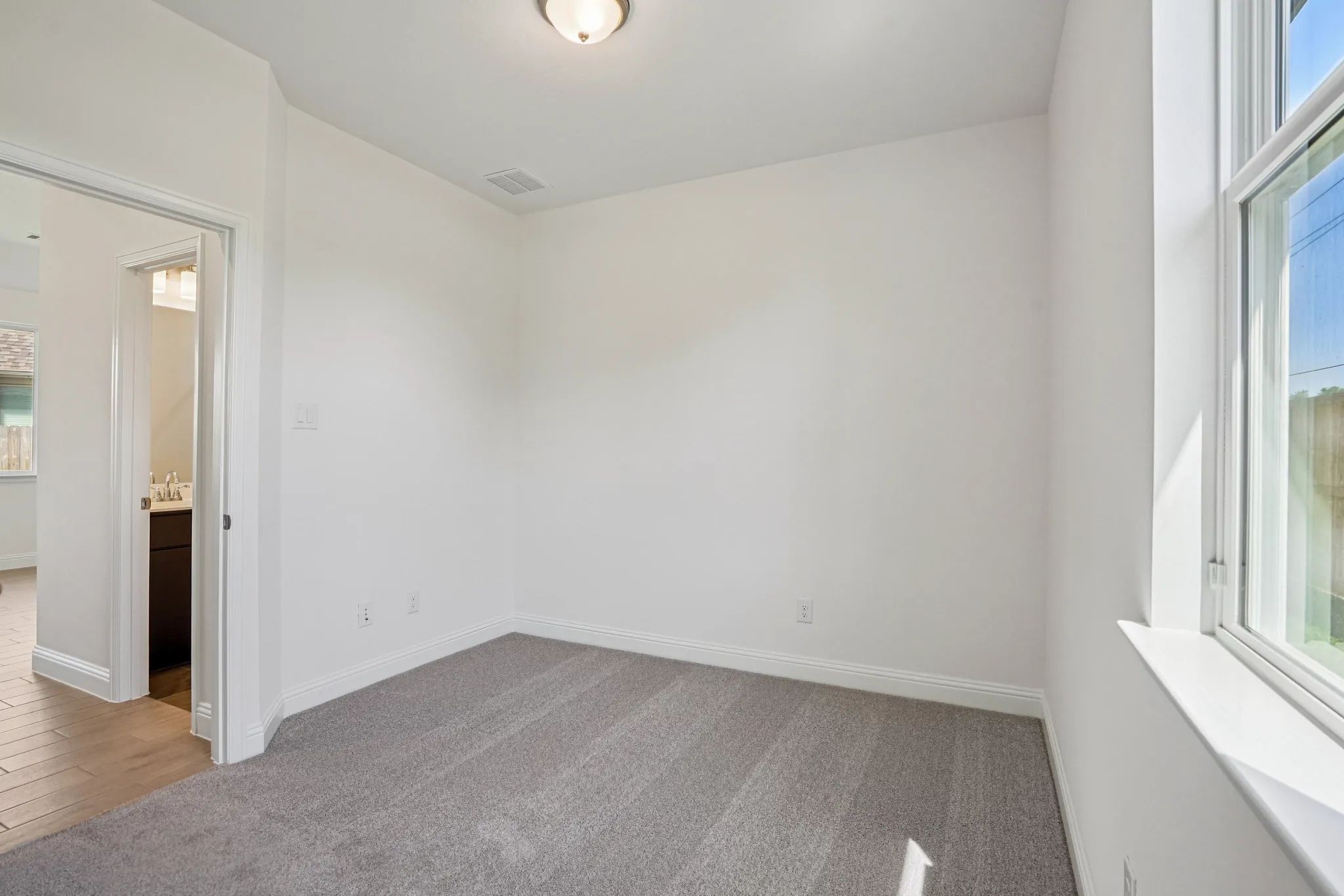 Homesite 2207 Bed 2