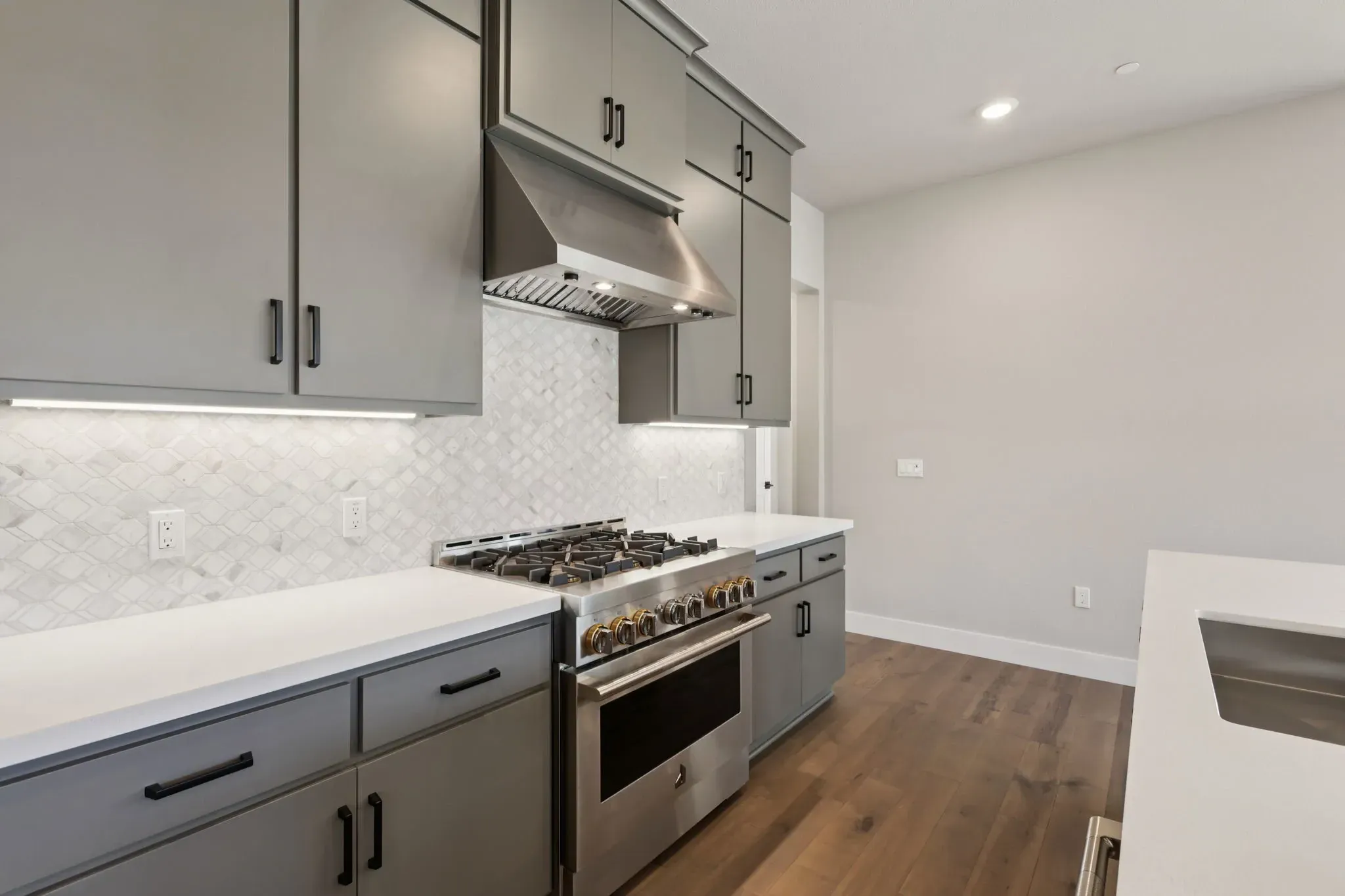 Rooftops Homesite 404 Kitchen