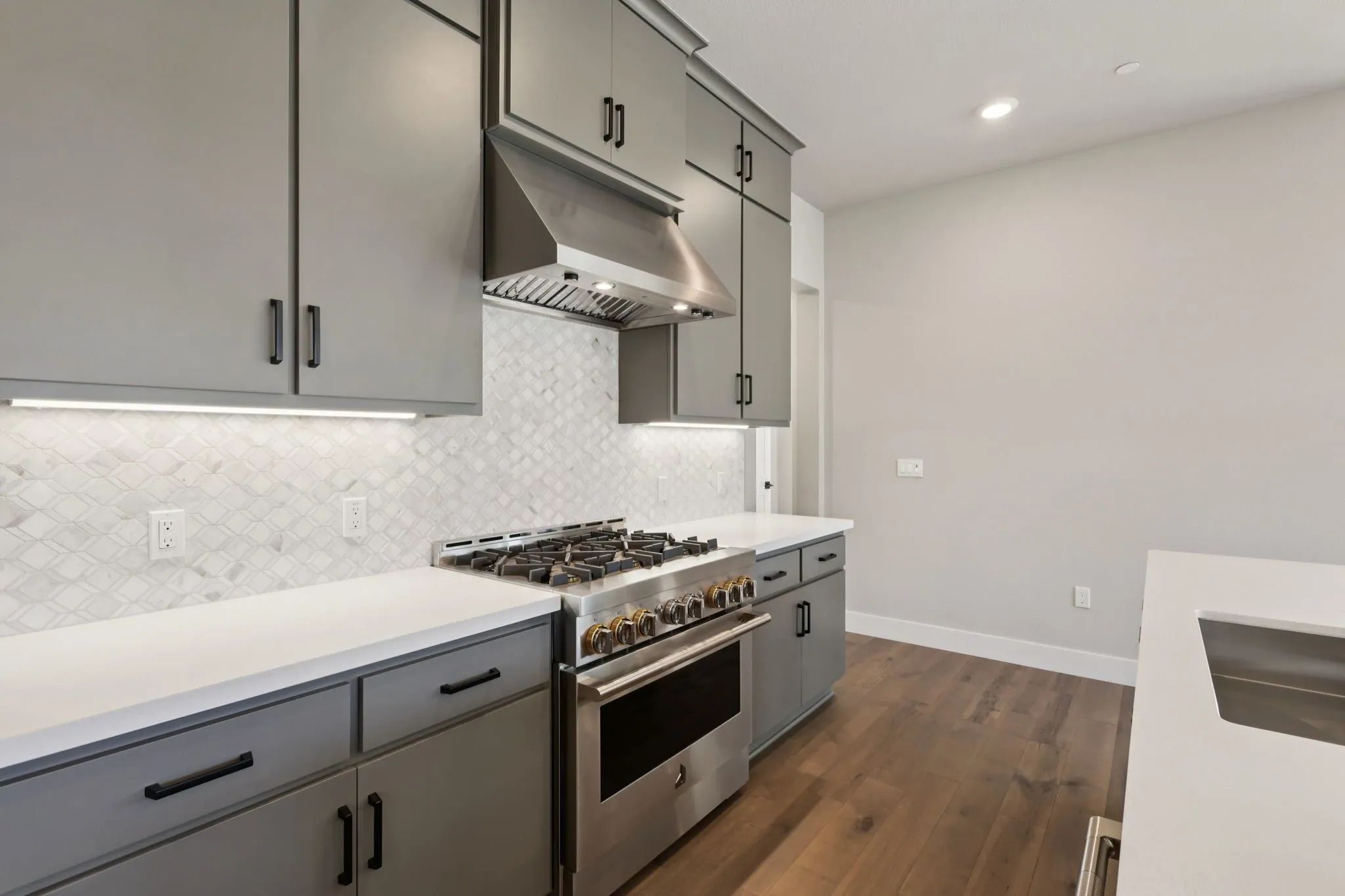 Rooftops Homesite 404 Kitchen