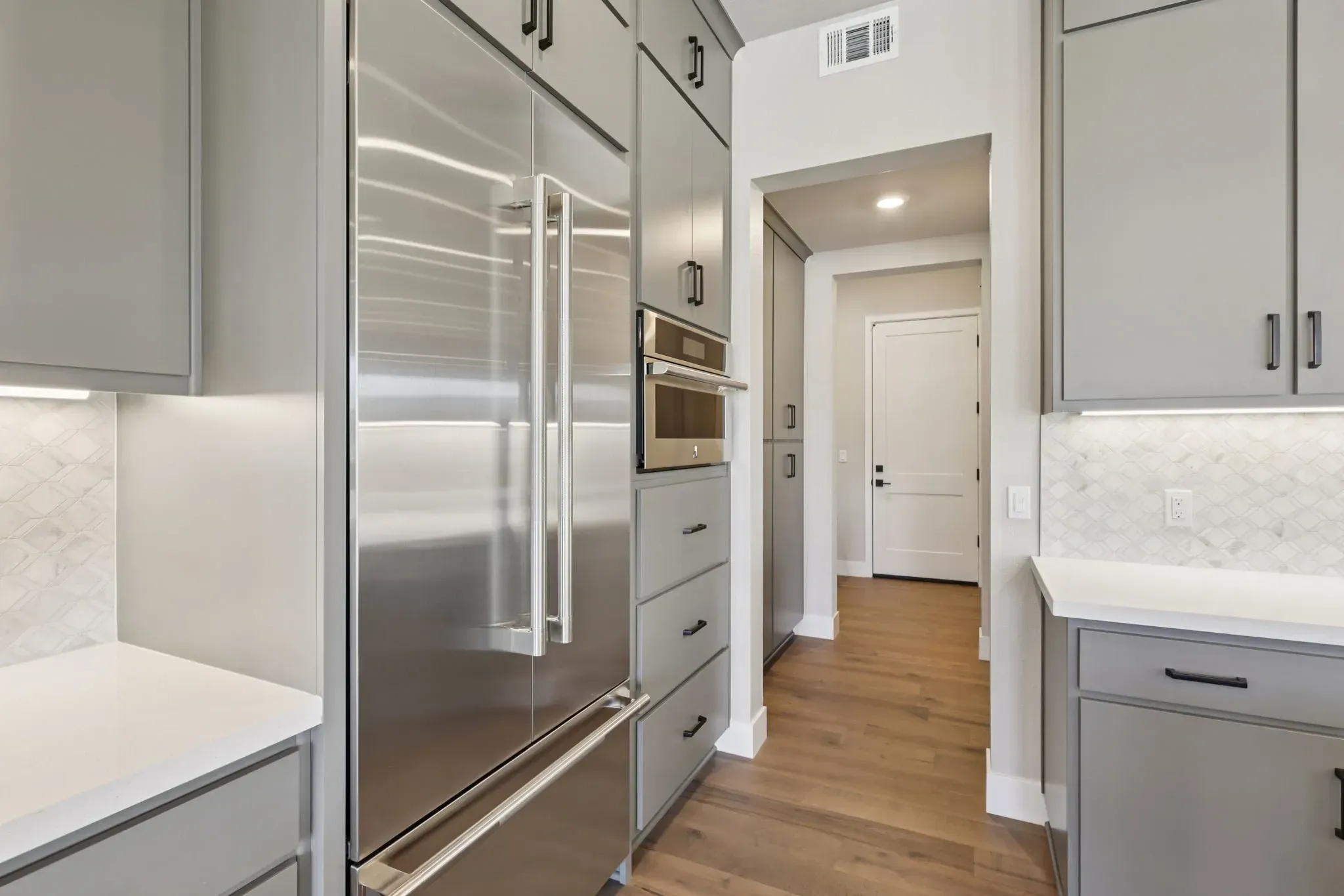 Rooftops Homesite 404 Kitchen