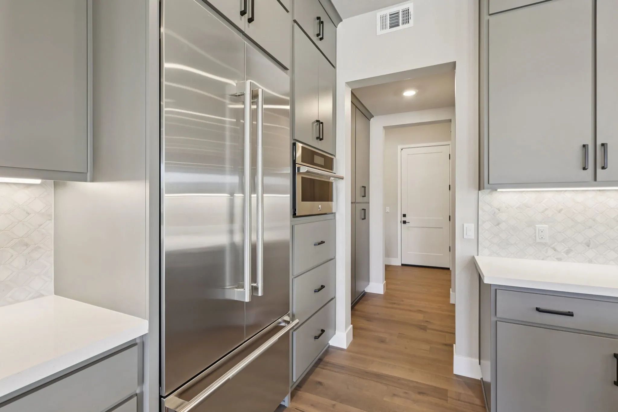 Rooftops Homesite 404 Kitchen