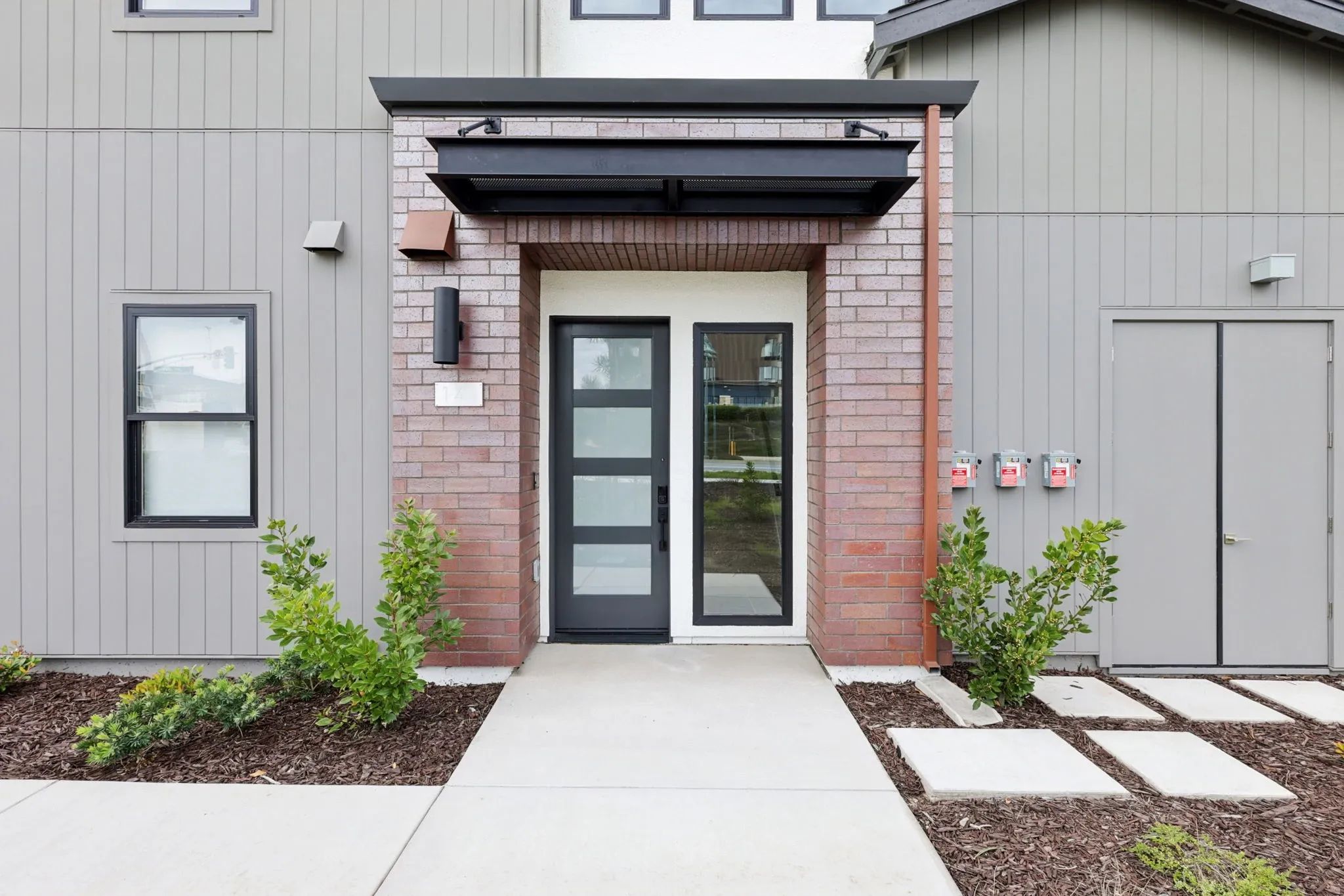 Rooftops Lot 405 Exterior Entry