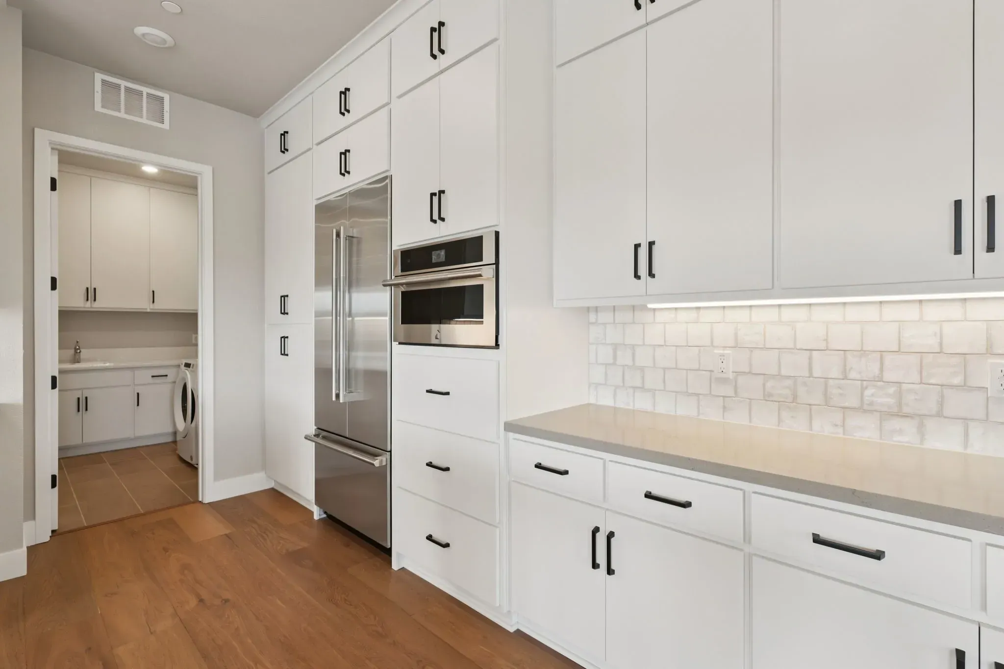 Rooftops Lot 405 Kitchen
