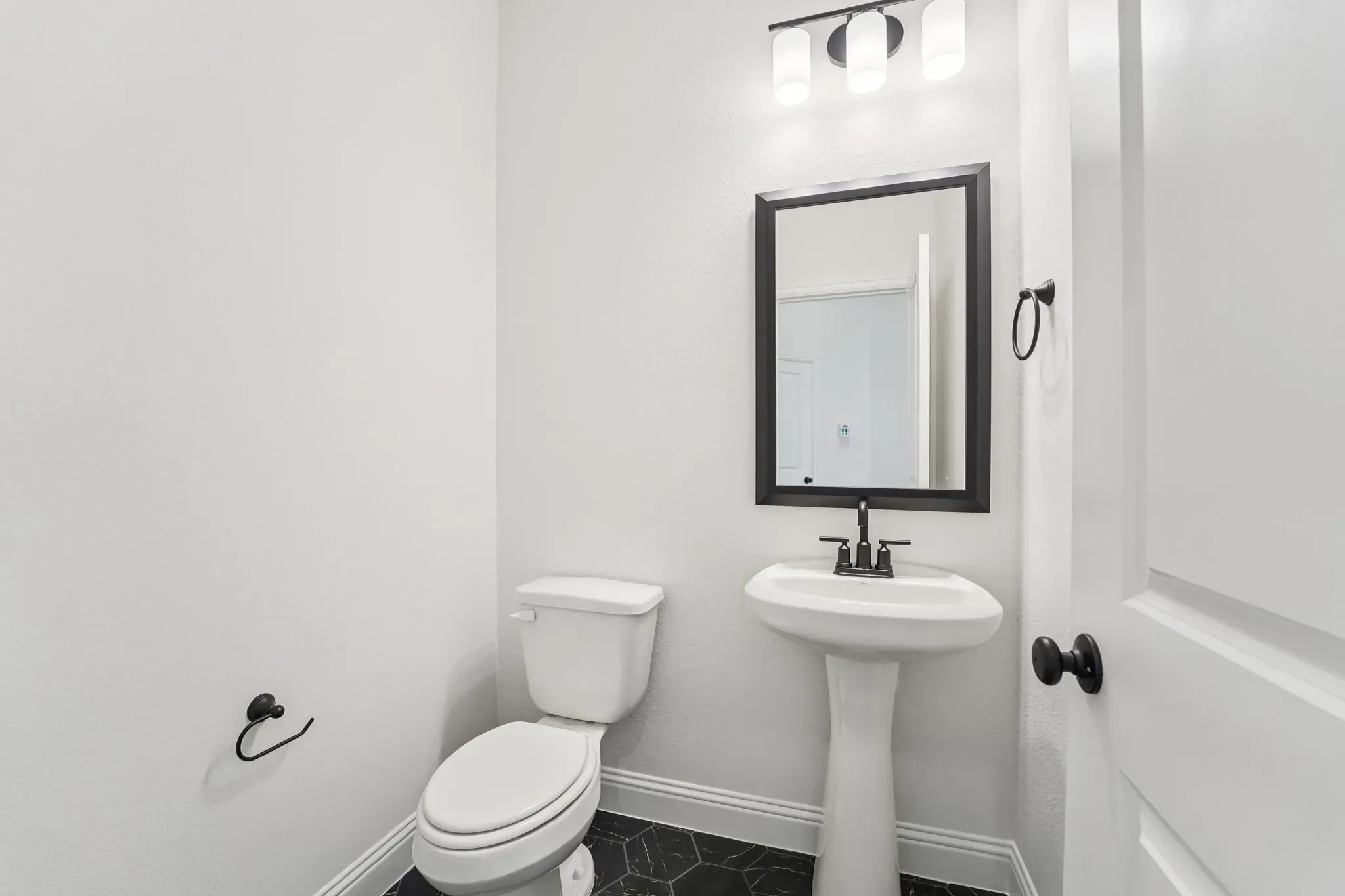 Homesite 0417 Powder Room