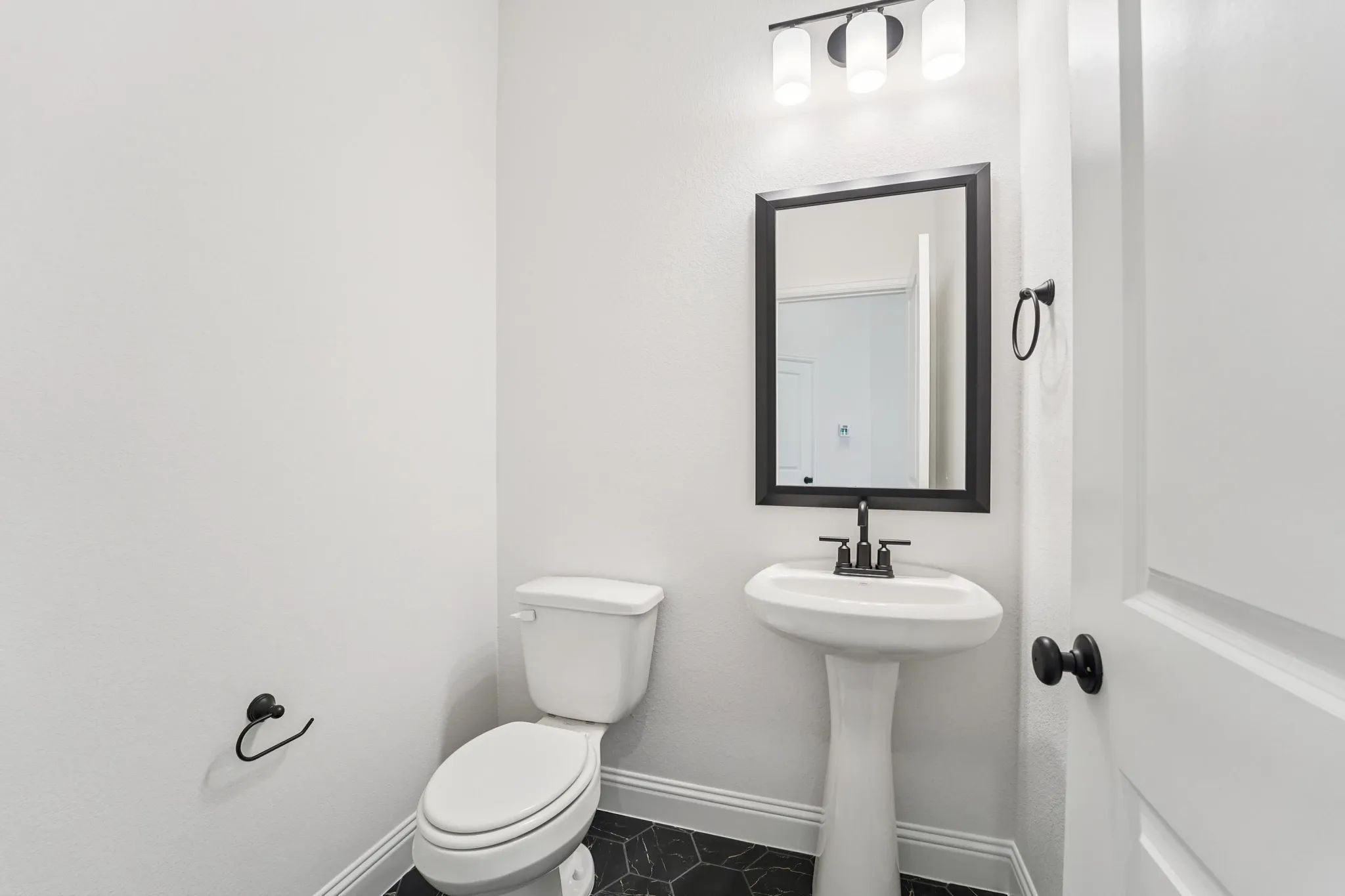 Homesite 0417 Powder Room