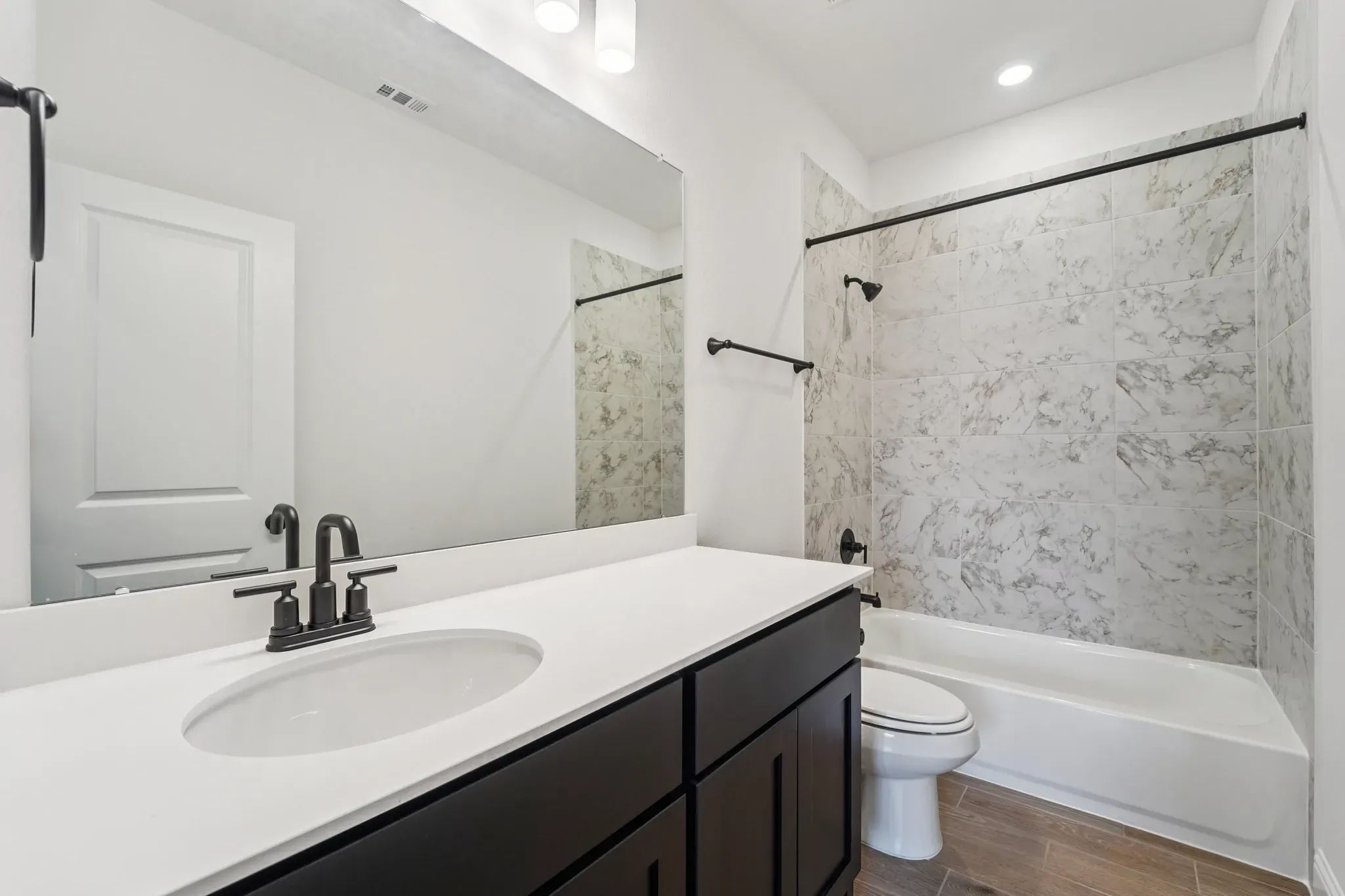 Homesite 0417 Bath 2