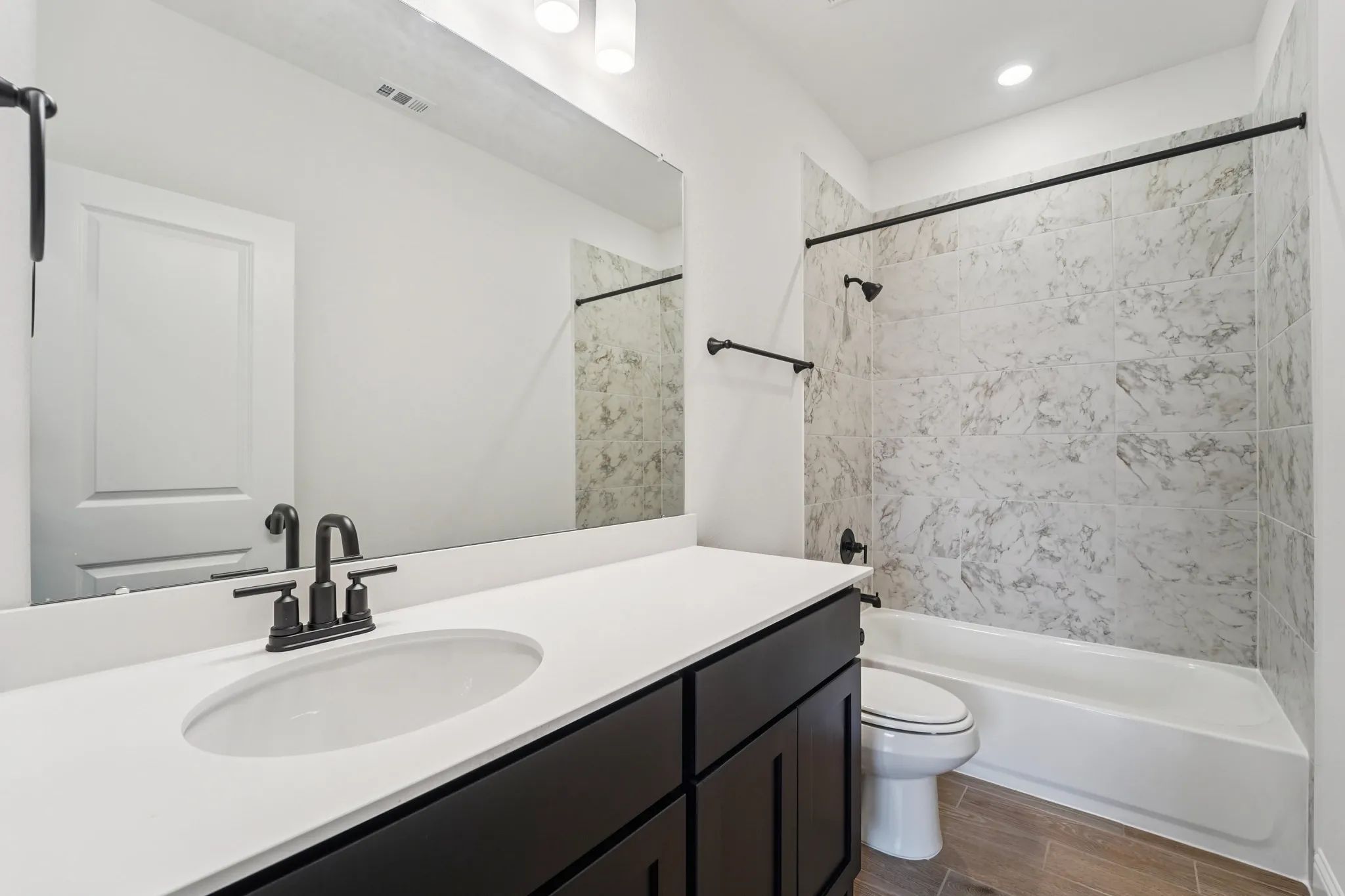 Homesite 0417 Bath 2