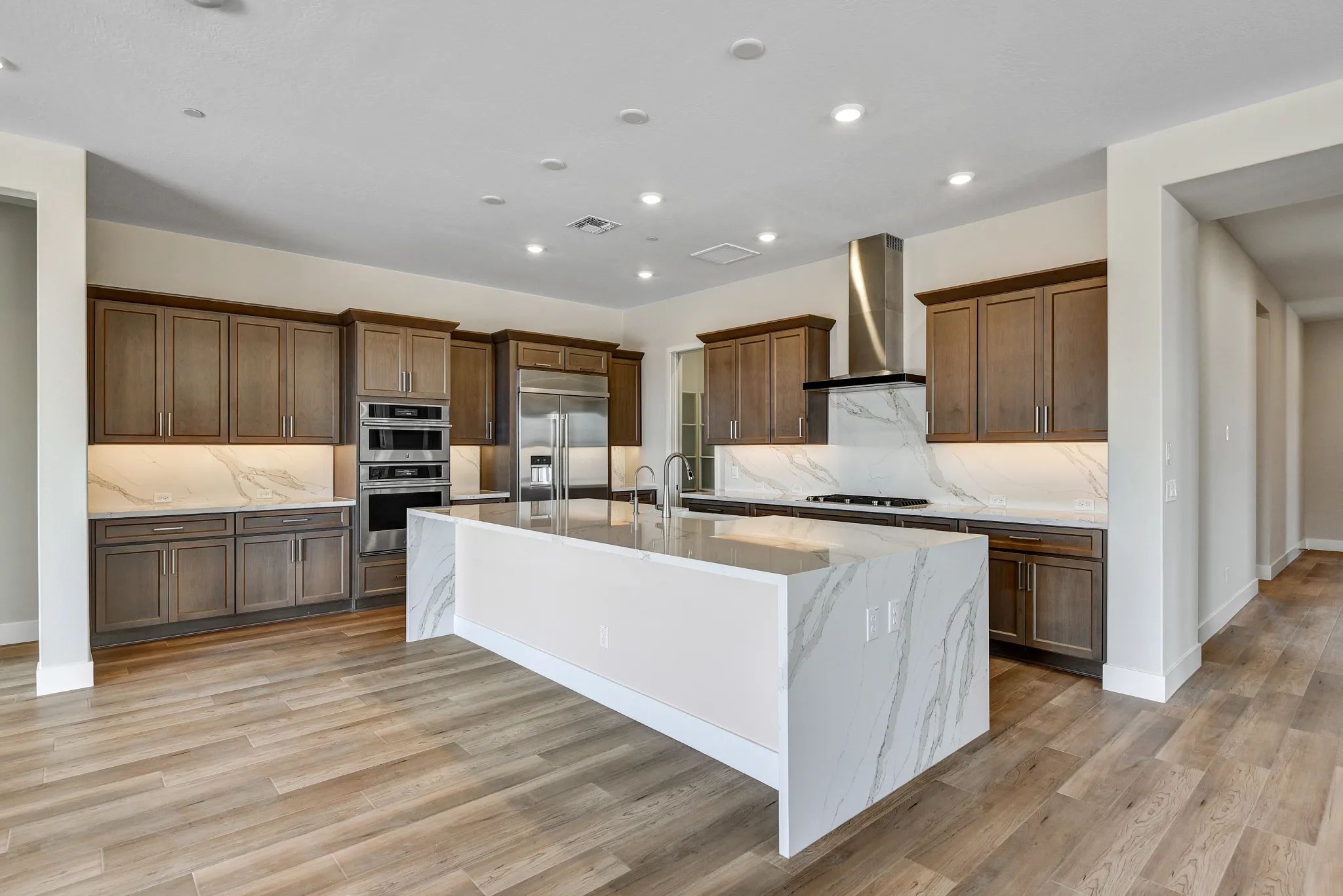 Trilogy Ridgecrest Costa HS 105  Kitchen