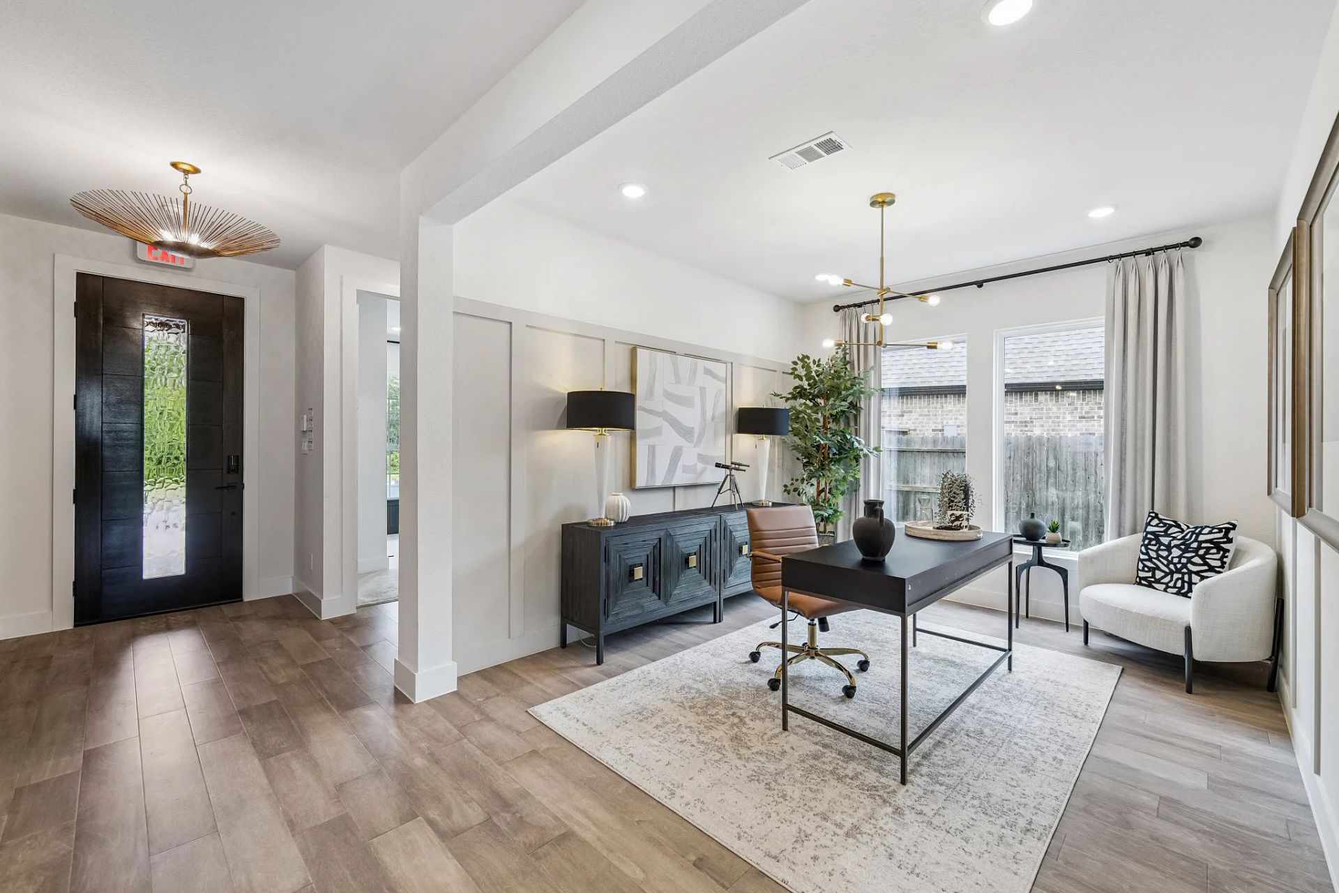 Plan 4069 Entry & Study - Staged