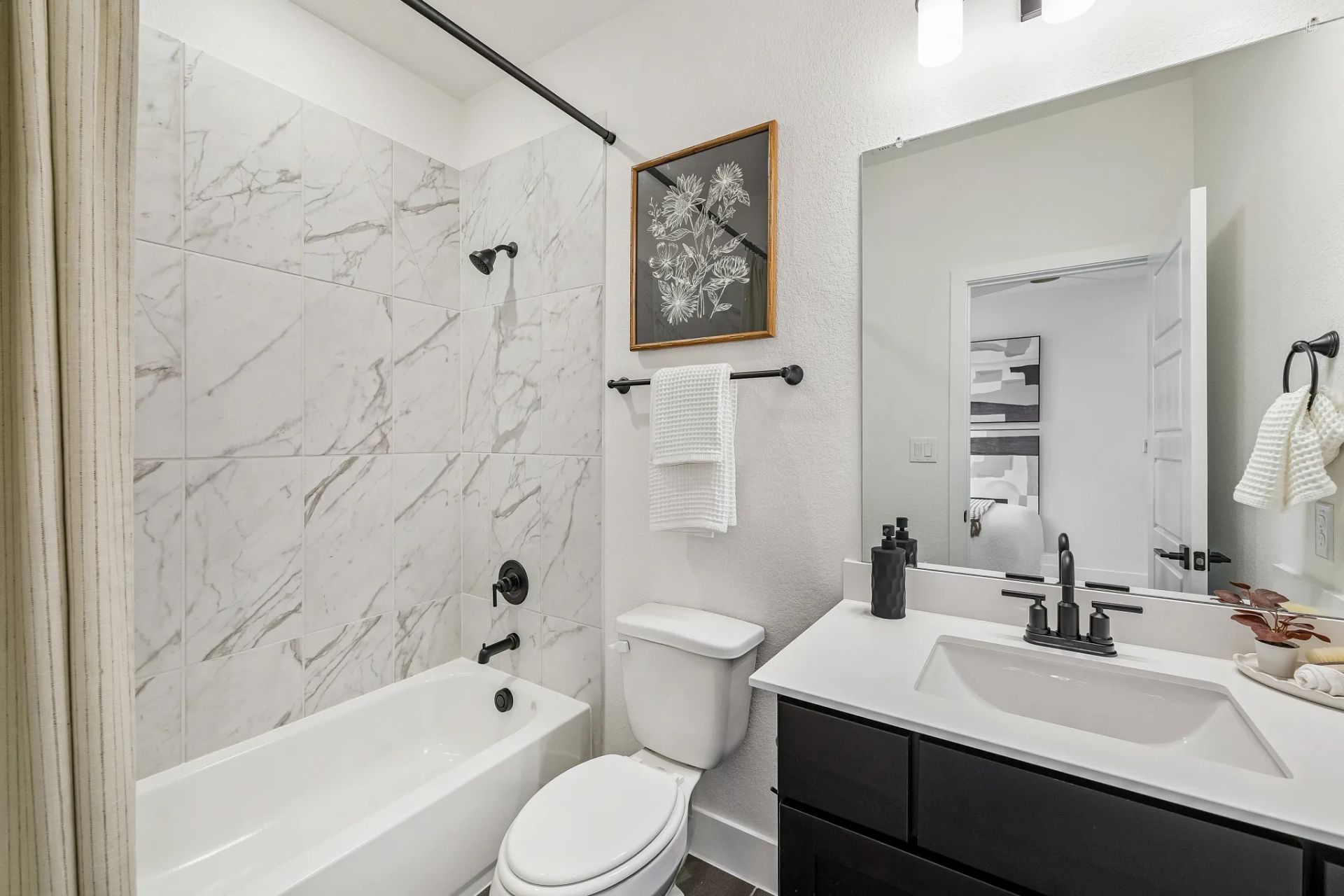 Plan 4069 Bath 4 - Staged