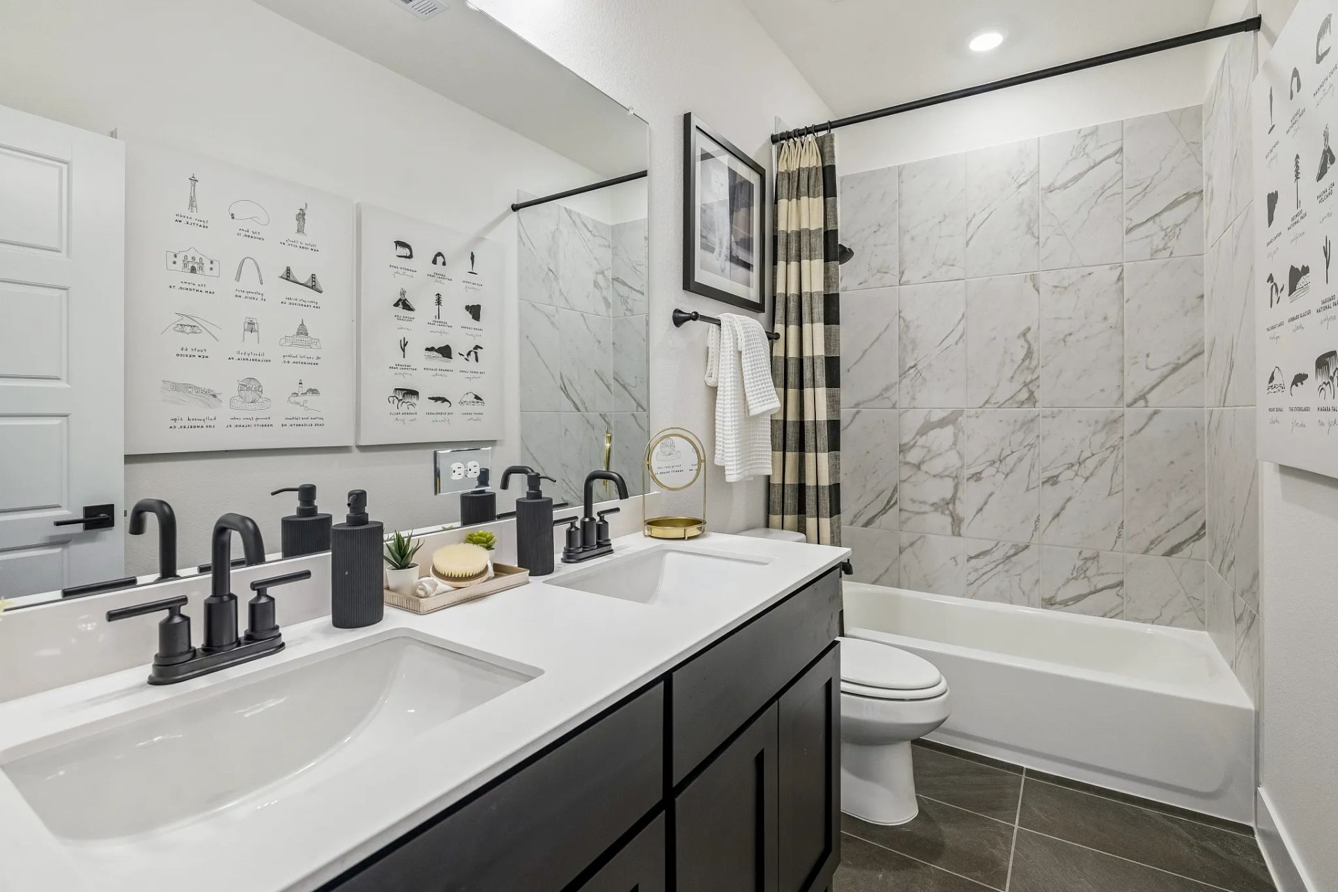 Plan 4069 Bath 3 - Staged