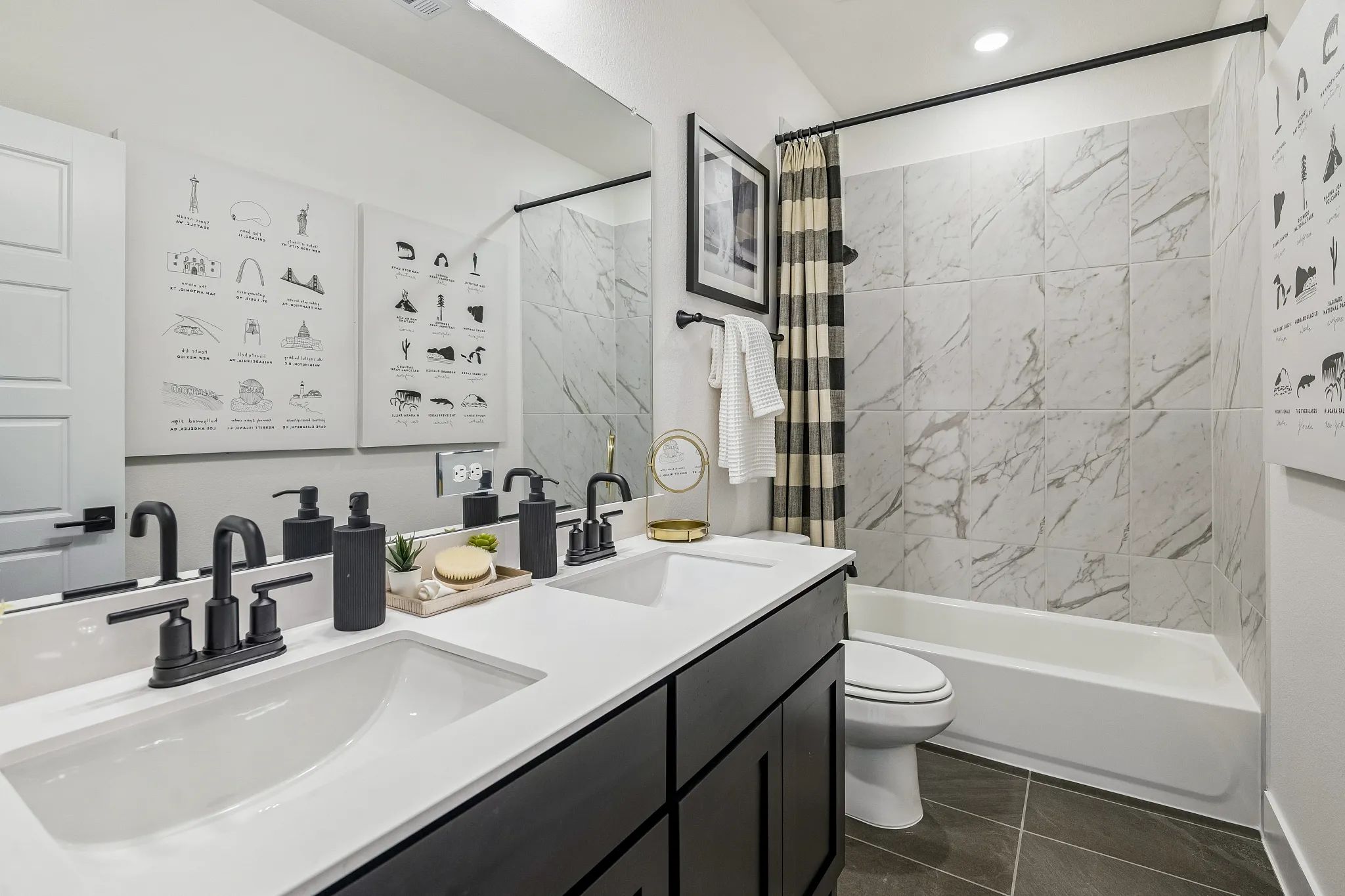 Plan 4069 Bath 3 - Staged