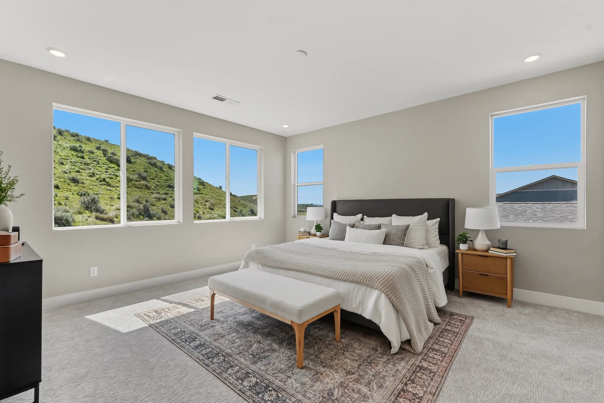 Valnova Symphony HS 1127 Primary Bedroom