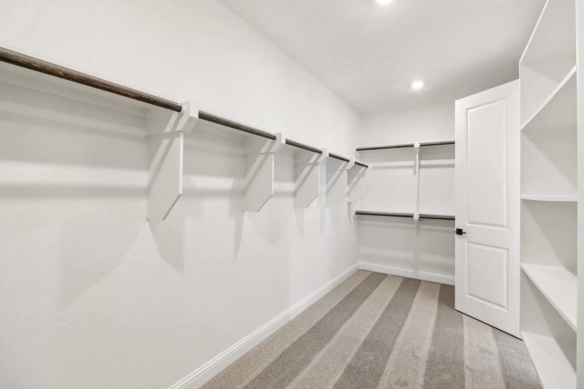 Homesite 2403 Closet
