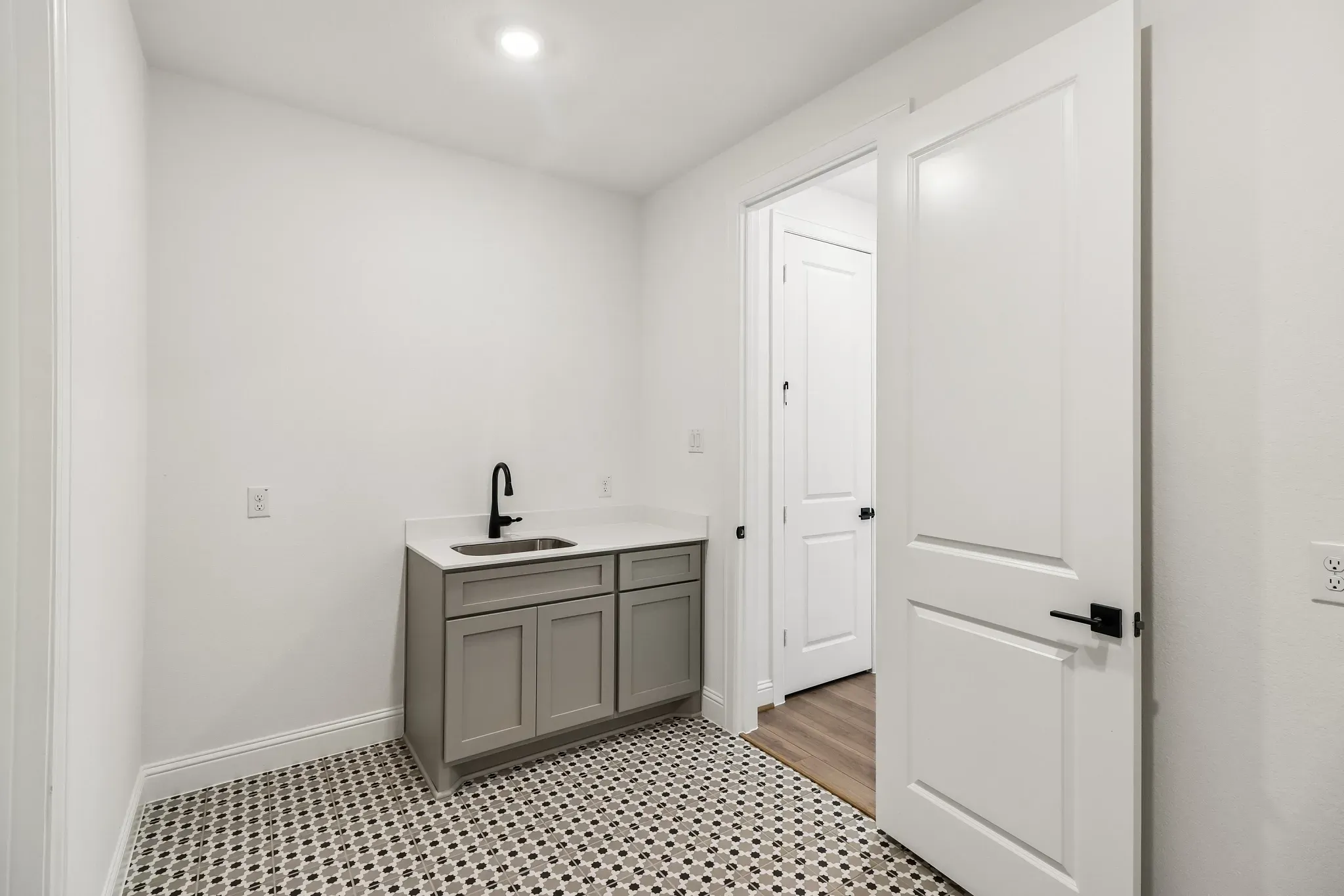 Homesite 2403 Laundry Room
