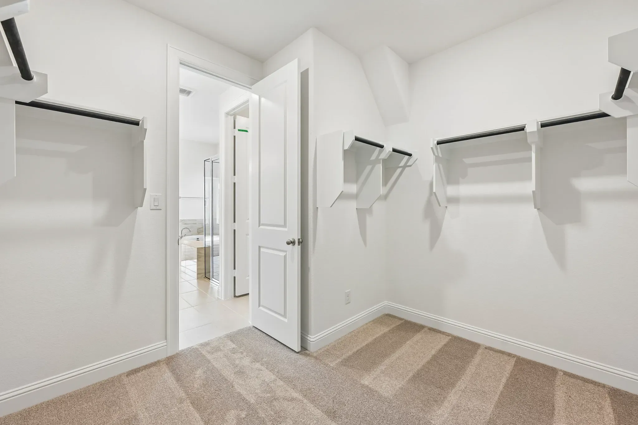 Homesite 2429 Closet