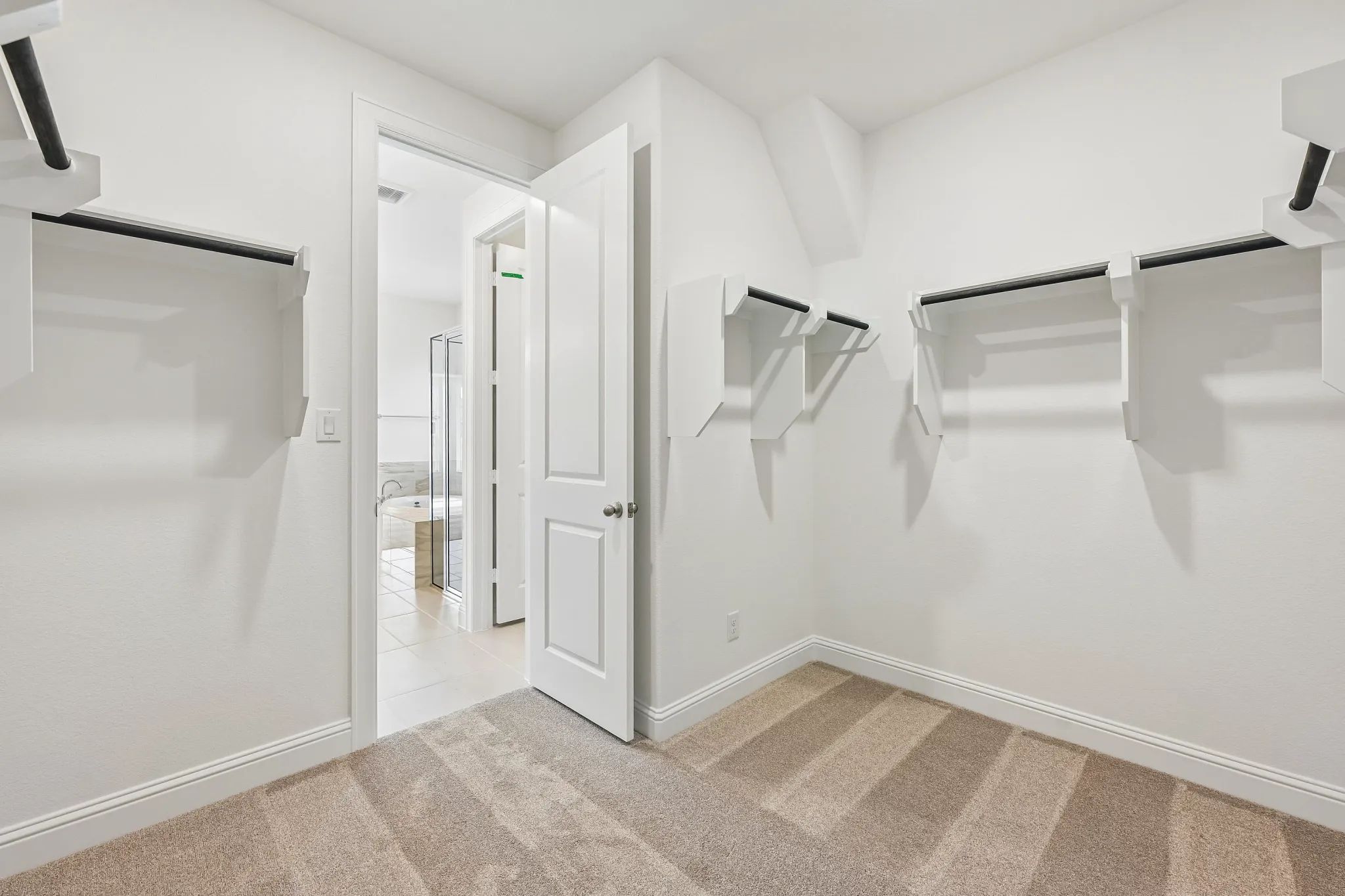 Homesite 2429 Closet