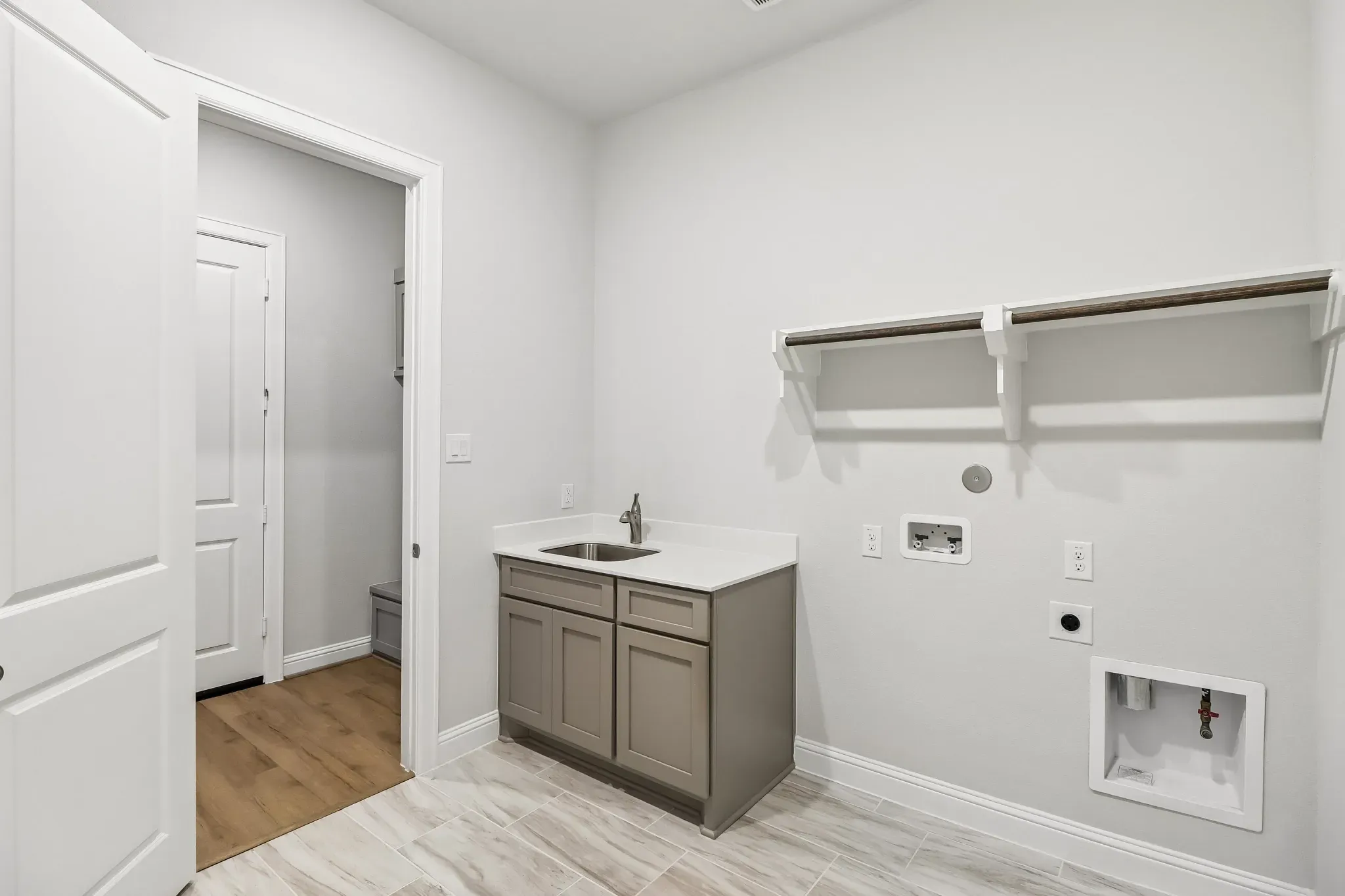 Homesite 2405 Laundry Room