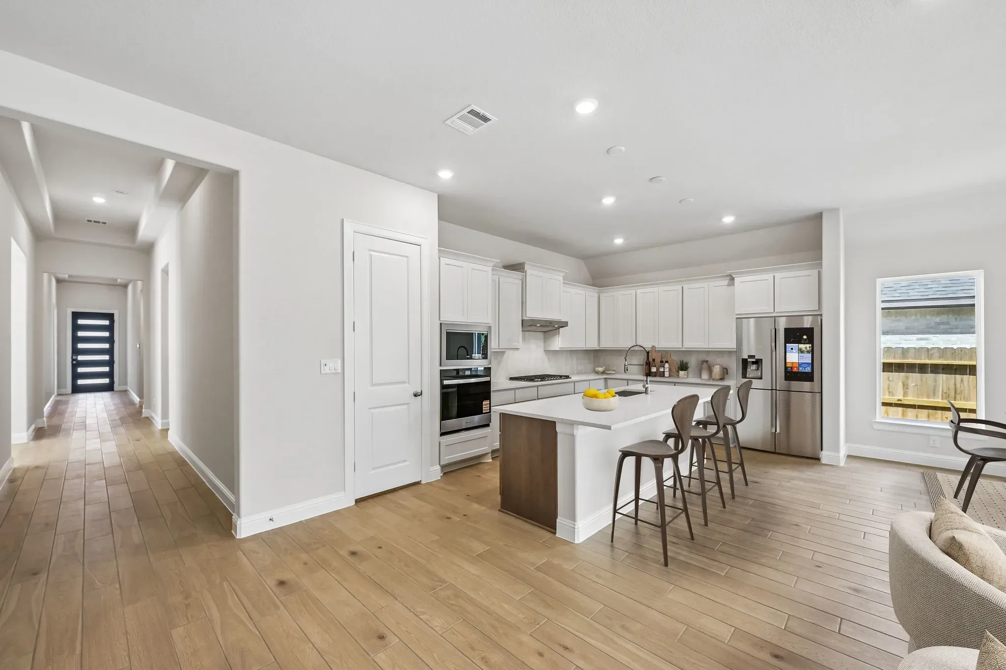 Plan 4046 Kitchen - Staged
