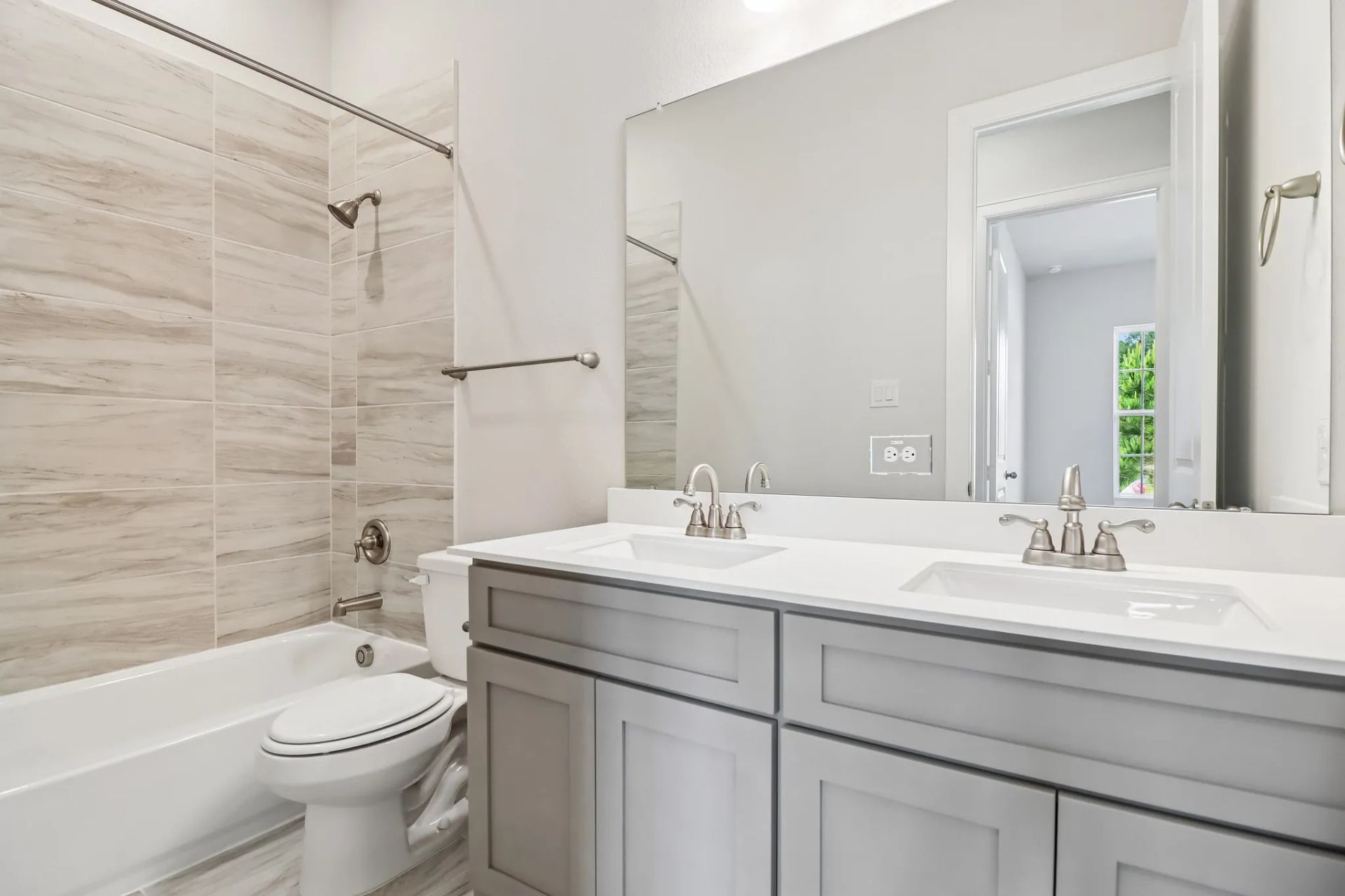 Homesite 2405 Bath 3