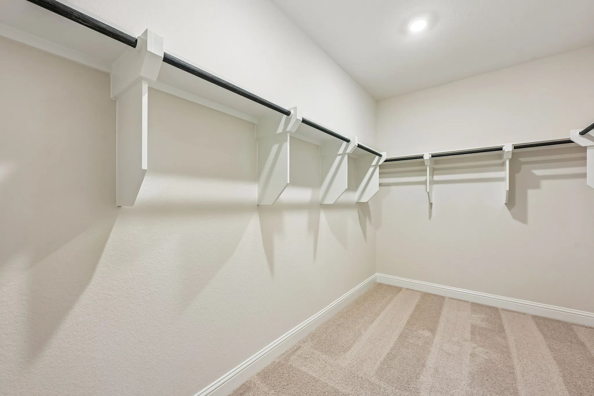 Plan 4046 Closet