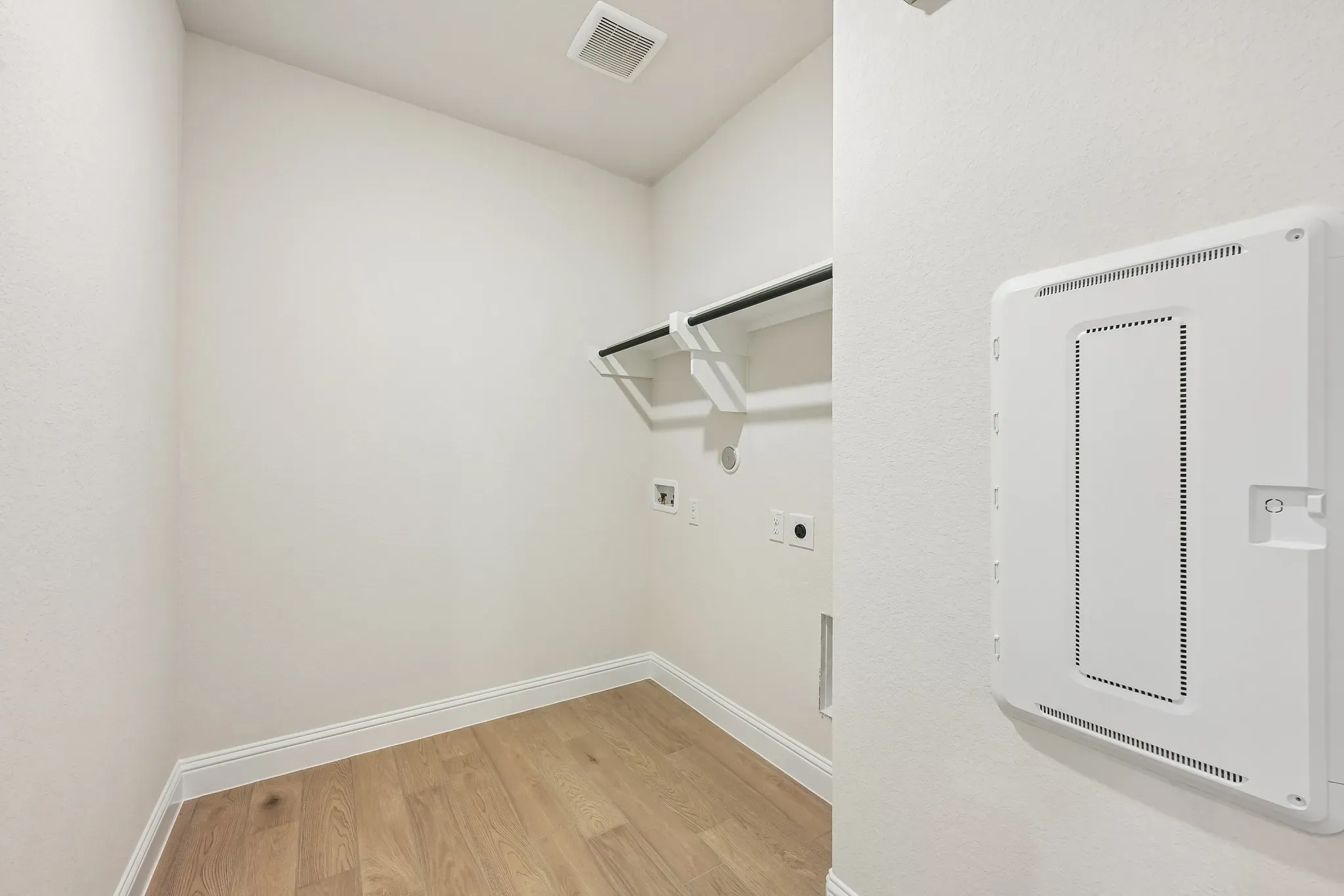 Plan 4046 Laundry Room