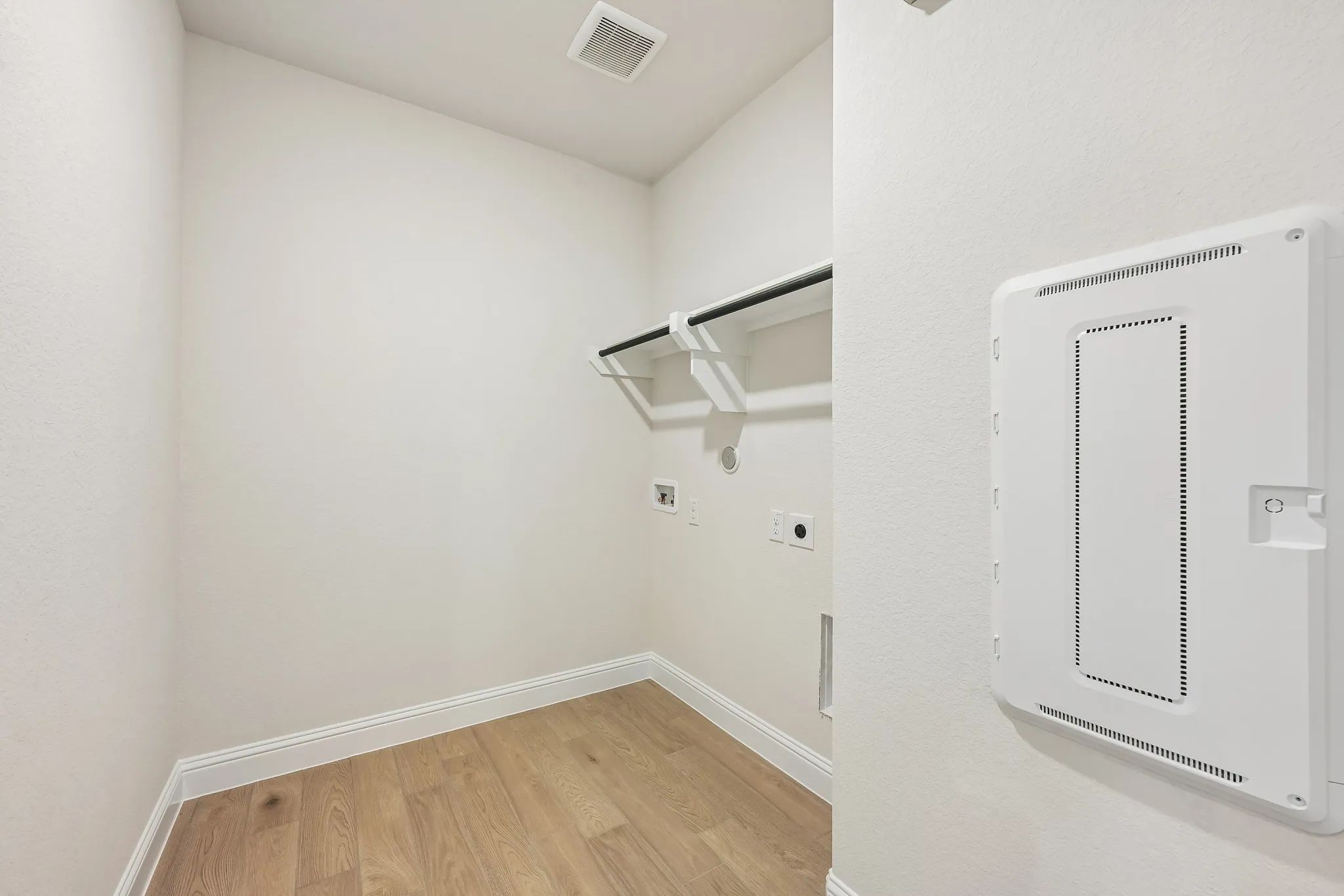 Plan 4046 Laundry Room