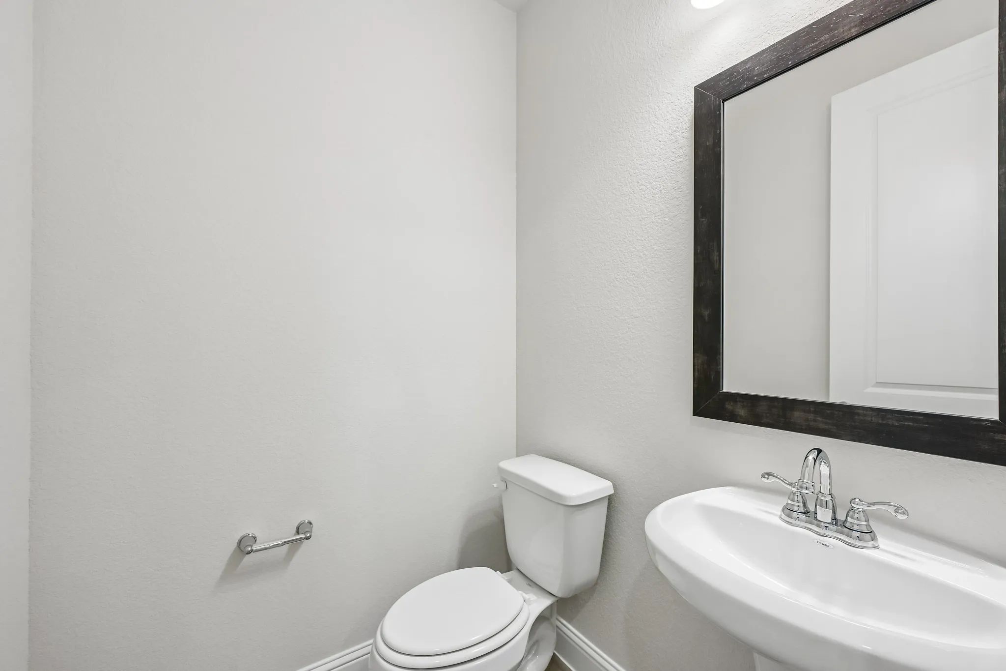 Plan 4046 Powder Room