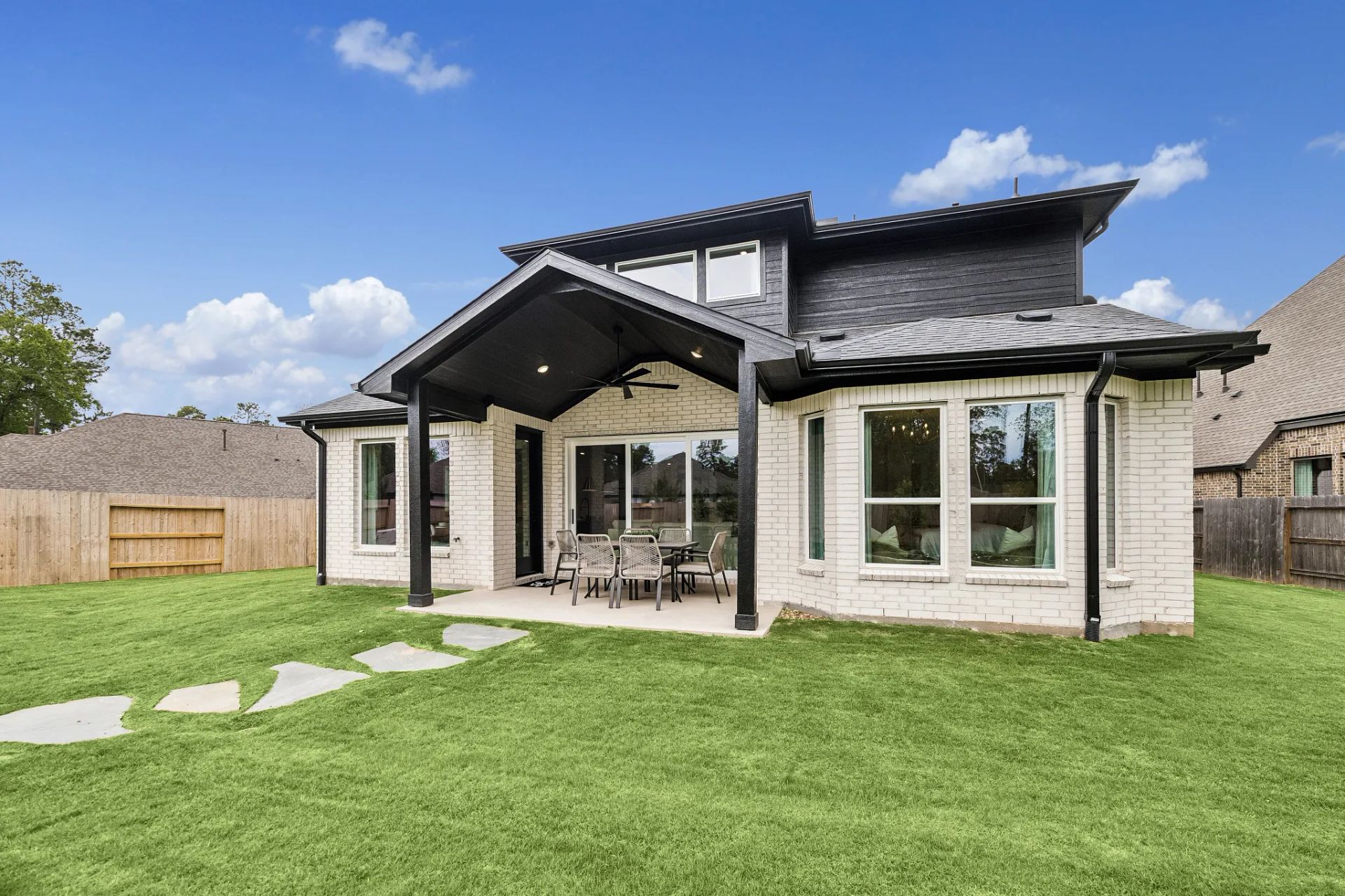 Plan 4069 Model Backyard