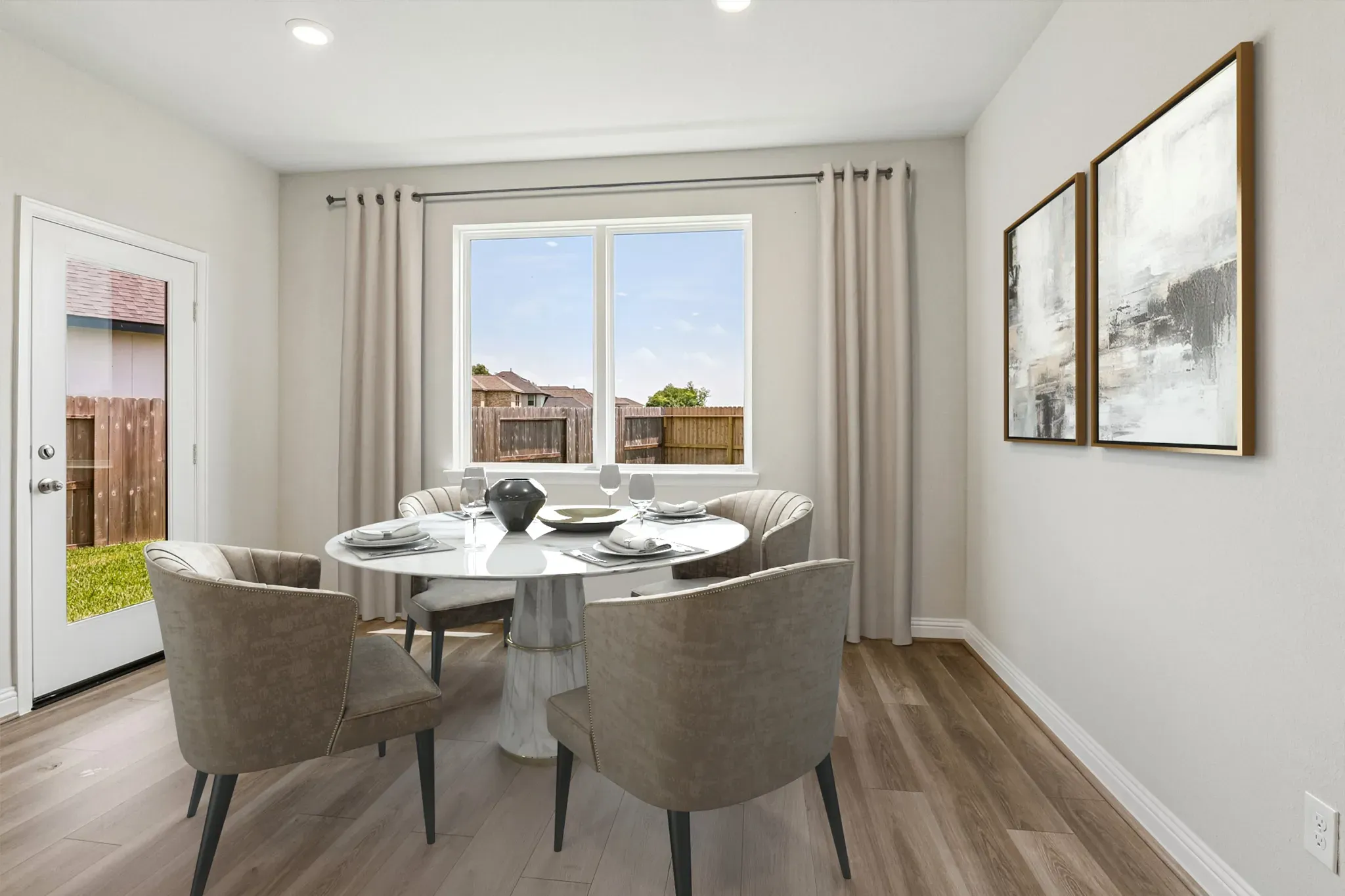 Plan 3069 Dining - Staged