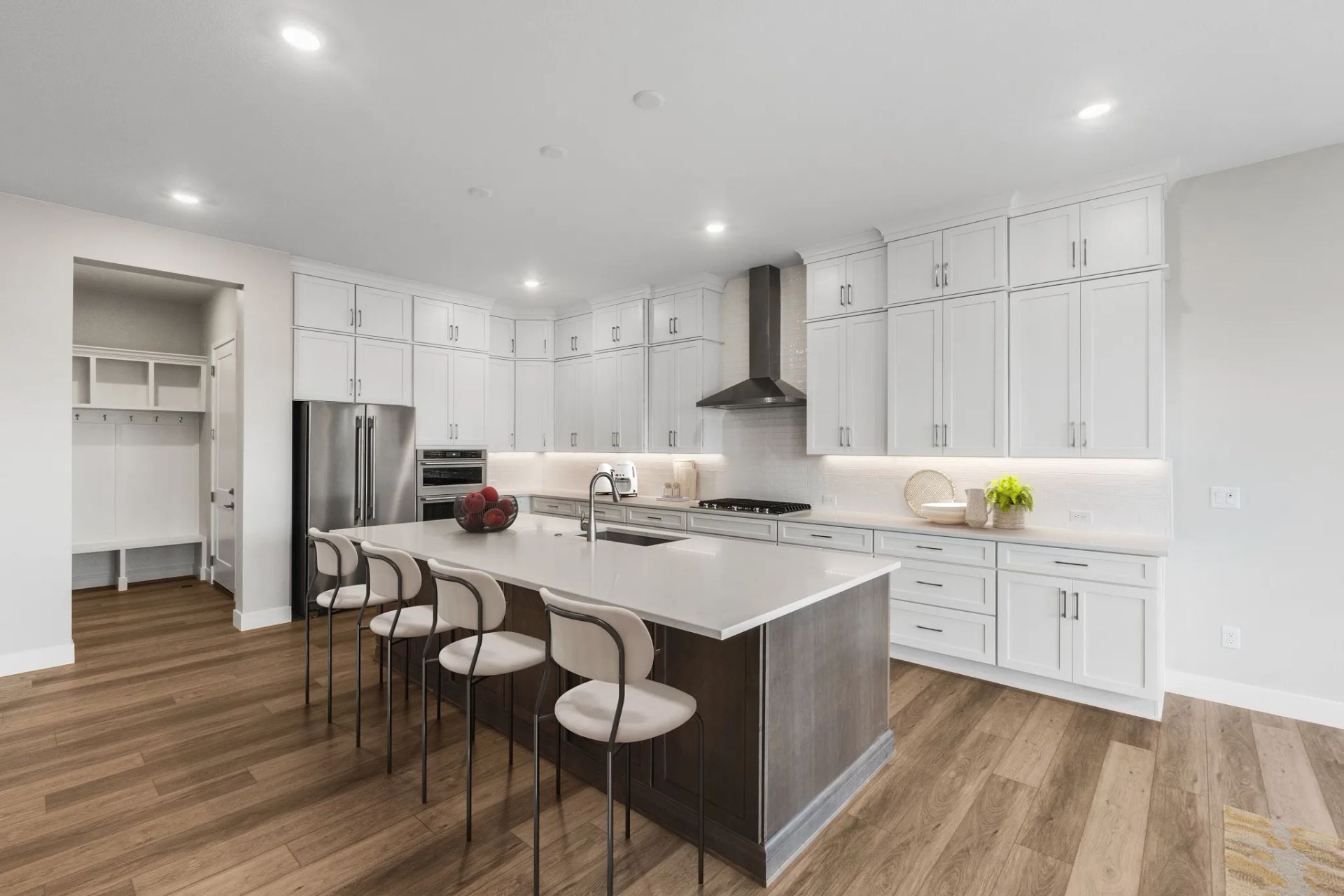 Serenewood Kitchen - Virtually Staged