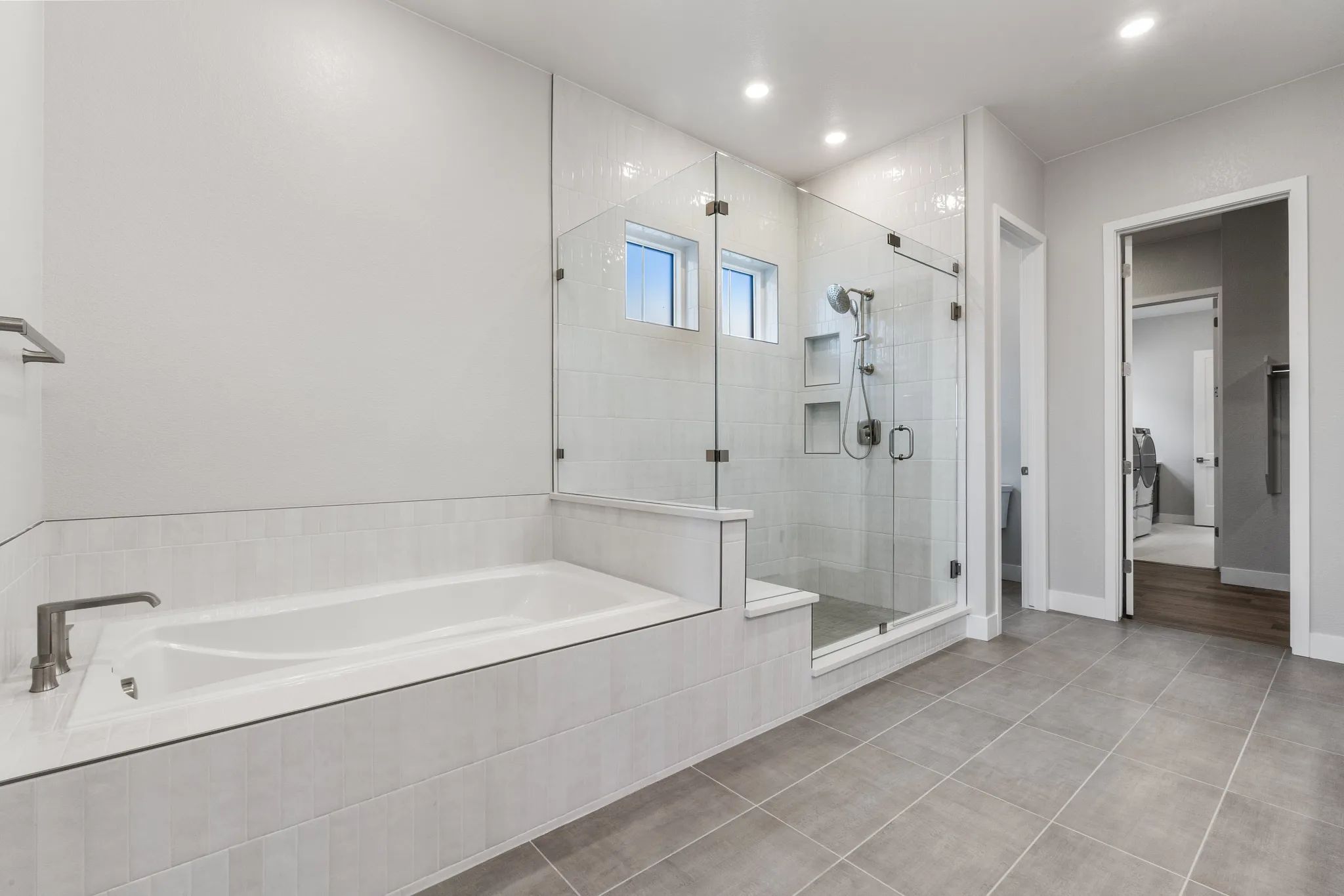 Serenewood Primary Bath