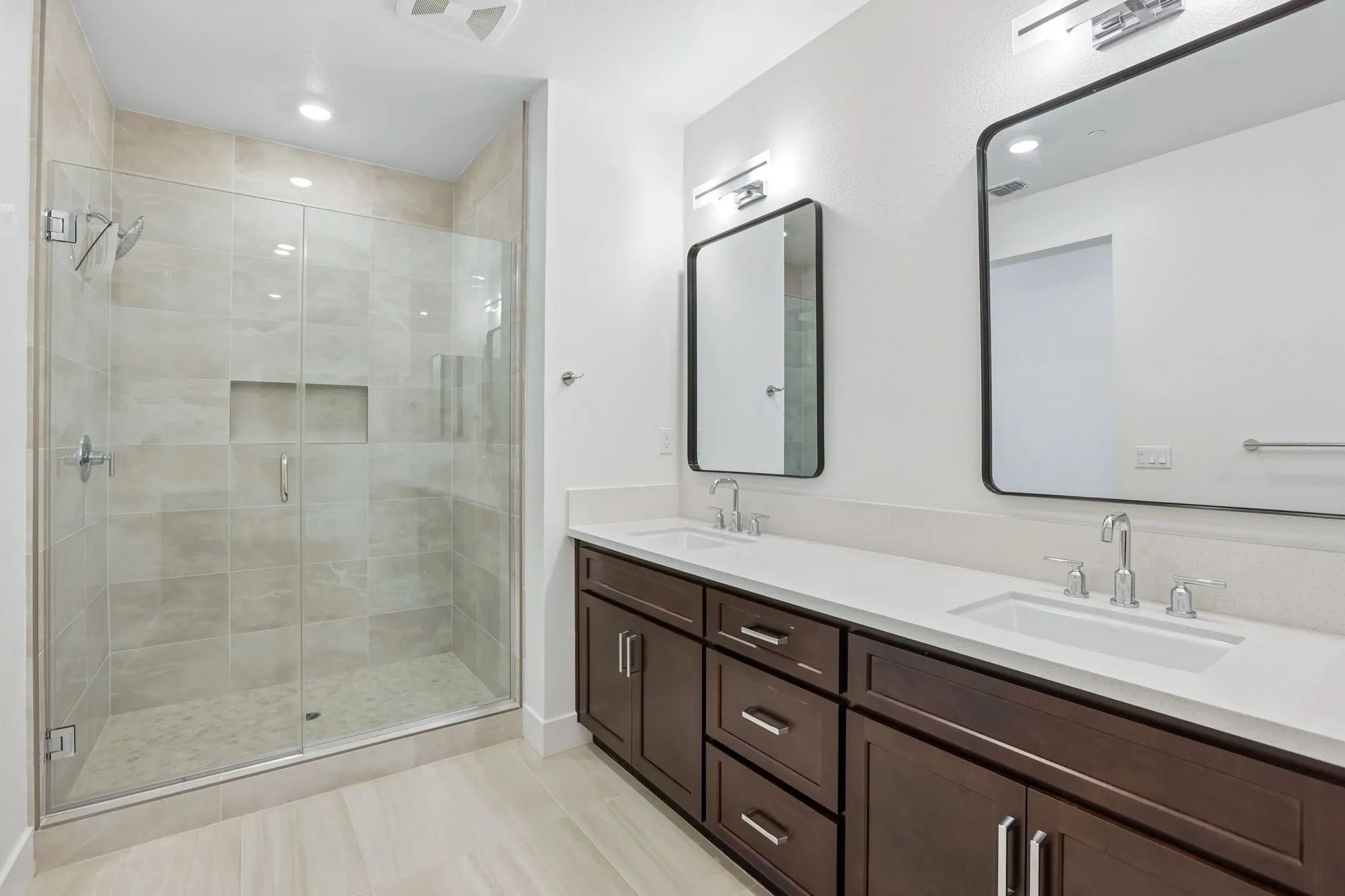 Serenity Lot 504 Primary Bathroom