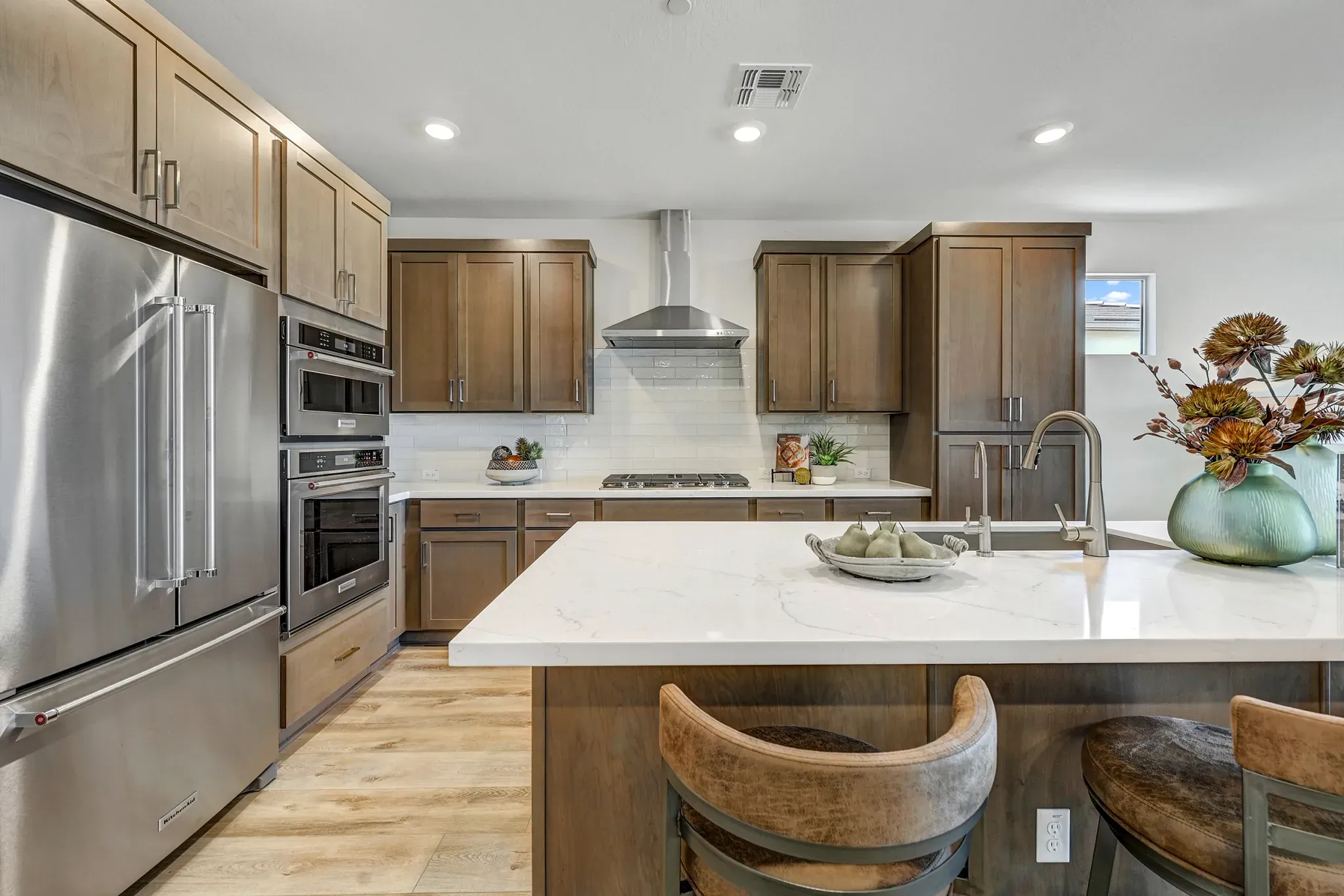 Ridgecrest Flourish HS 79 Kitchen