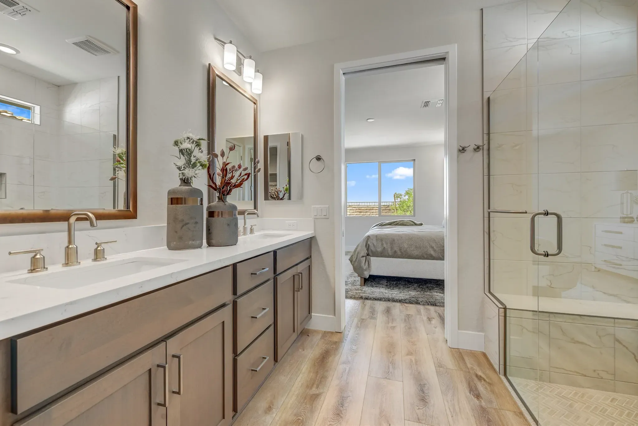 Ridgecrest Flourish HS 79 Primary Bath