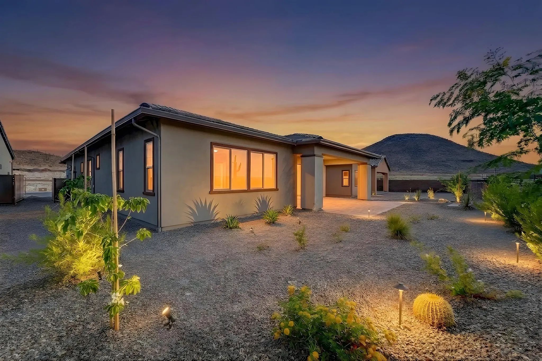 Ridgecrest Traverse HS 77 Back Dusk