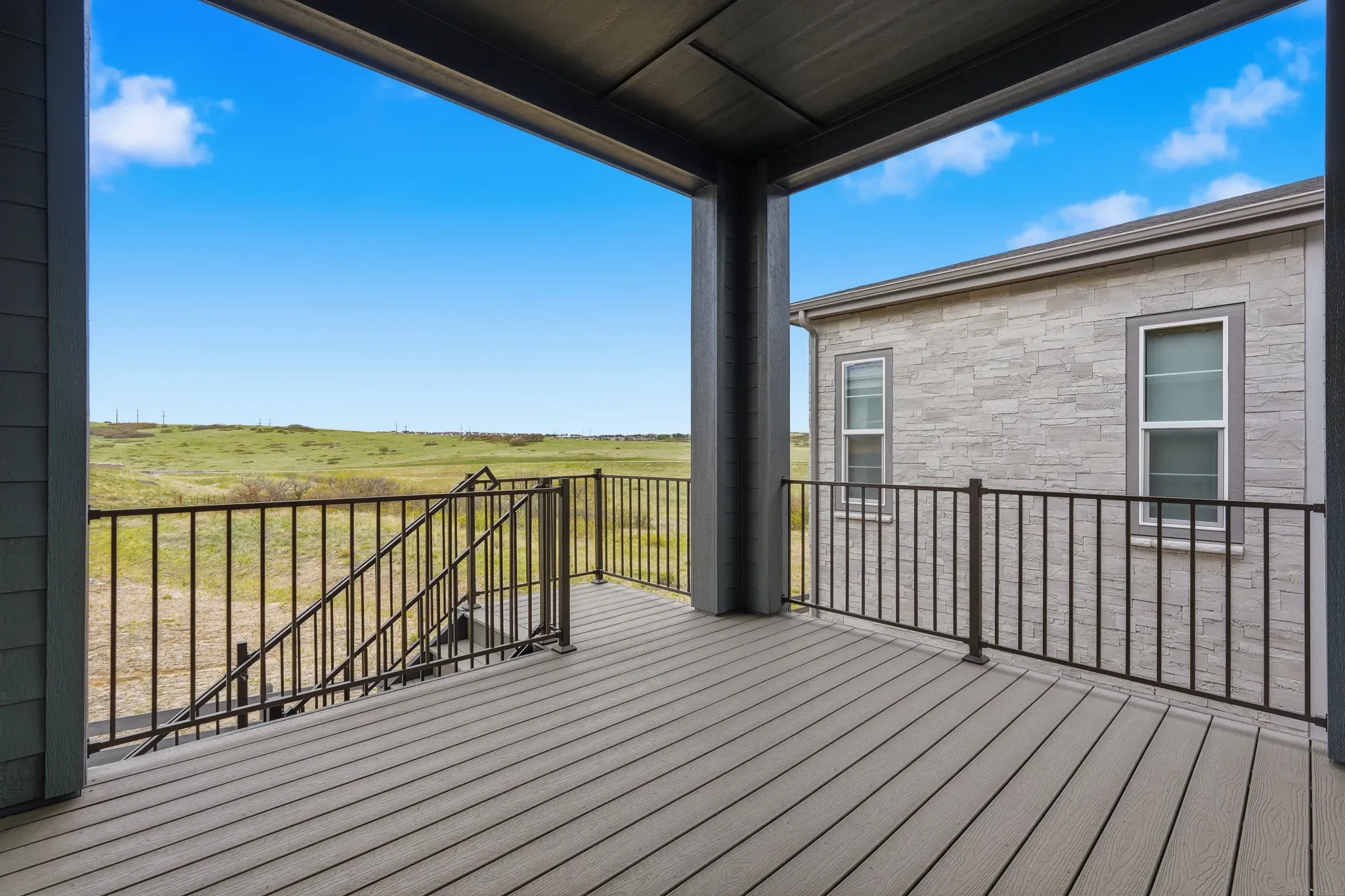 Homesite 8 Covered Deck