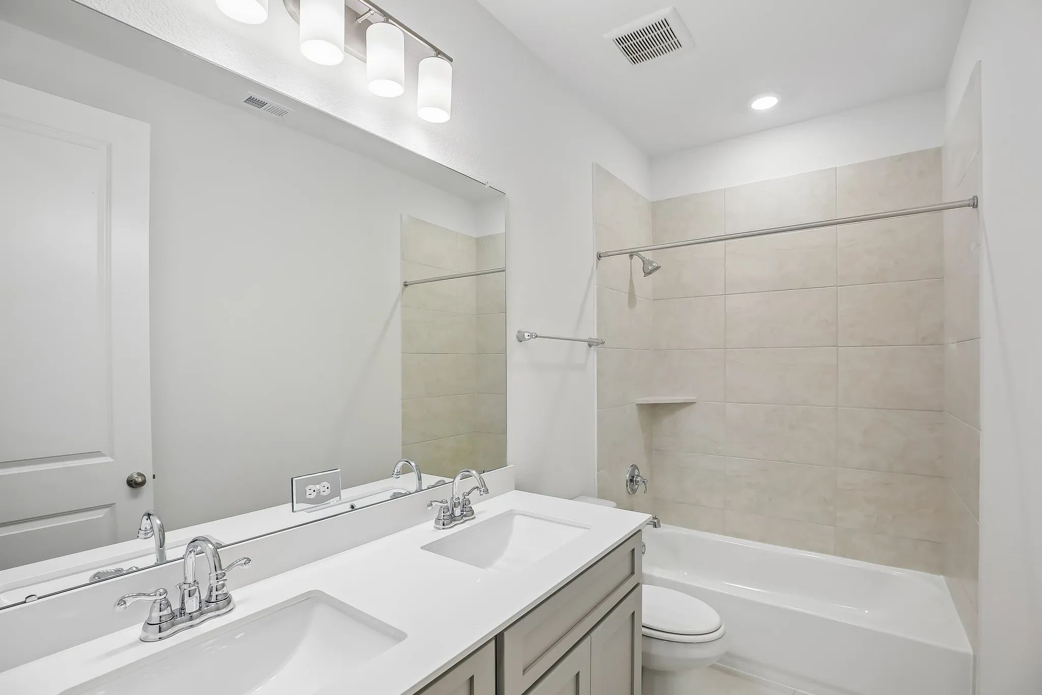 Homesite 1304 Bath 2