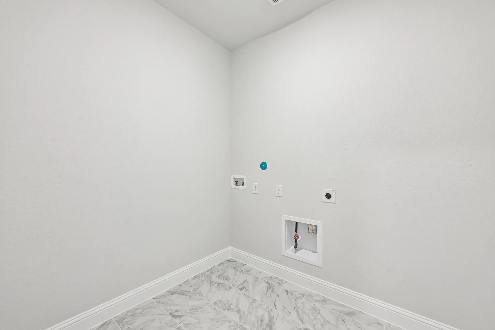 Homesite 2511 Laundry Room
